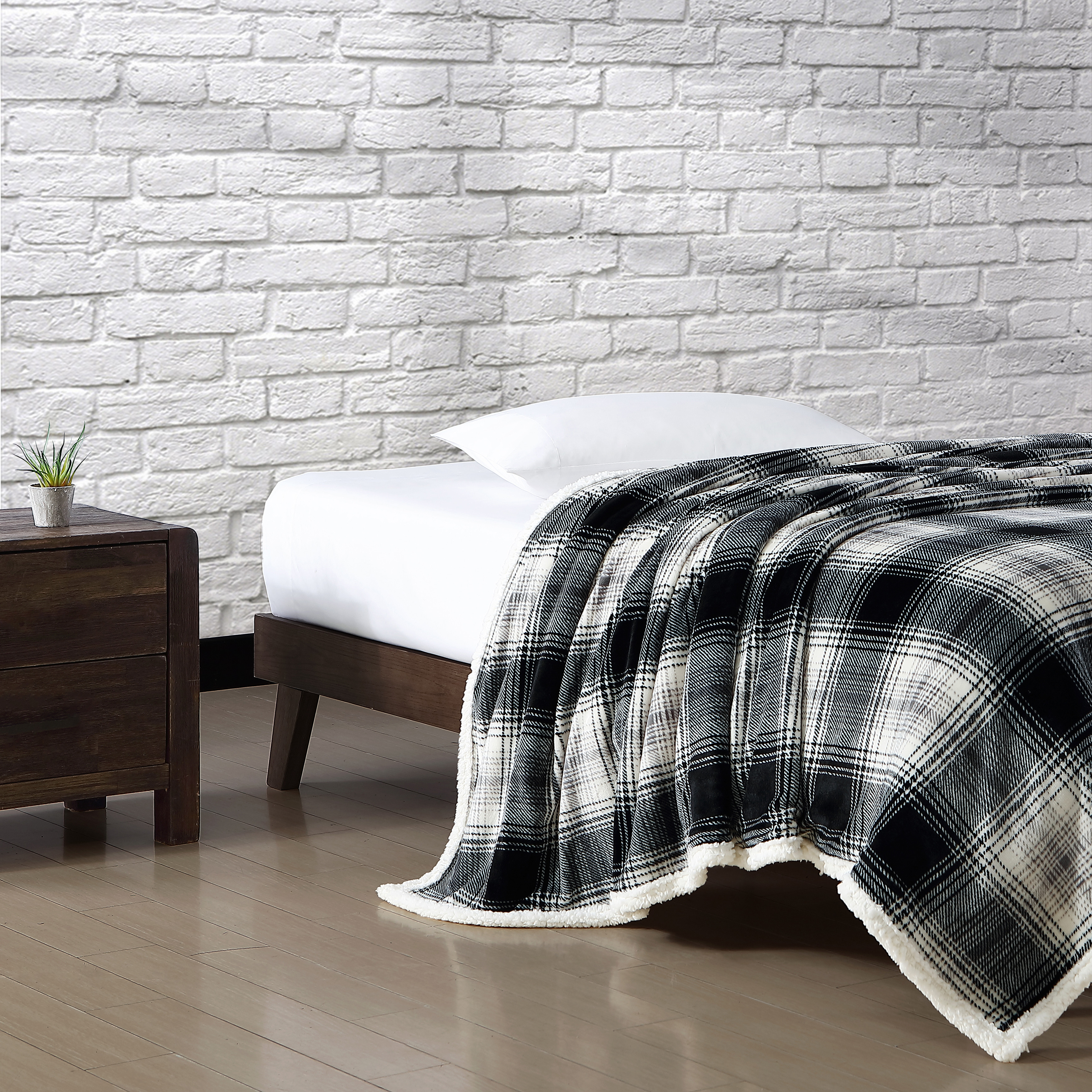 Eddie Bauer Variegated Weave Stripe Blanket - Picture 33 of 38