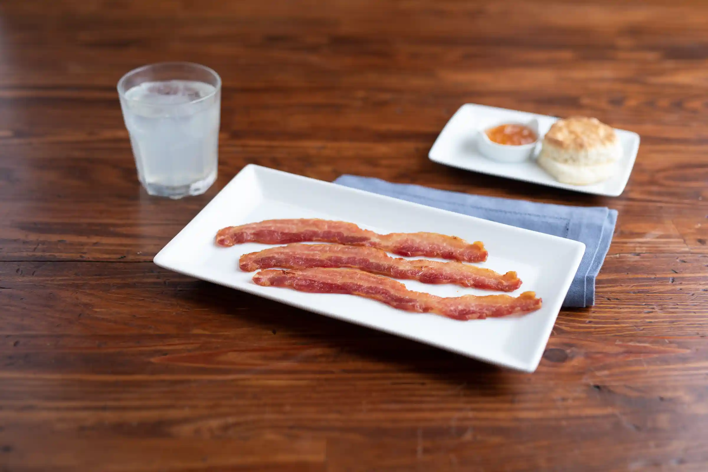 Wright® Brand Naturally Hickory Smoked Thin Sliced Bacon, Bulk, 30 Lbs, 18-22 Slices per Pound, Gas Flushed_image_01