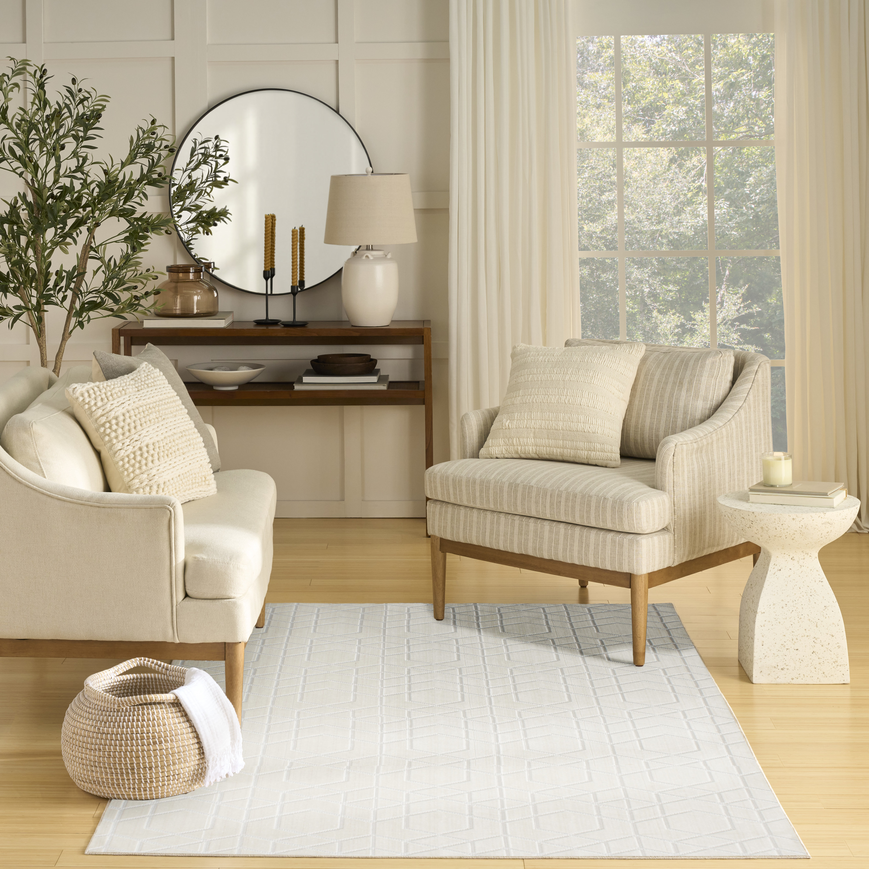 Nourison Washable Charm 4' x 6' Ivory Modern Indoor Rug