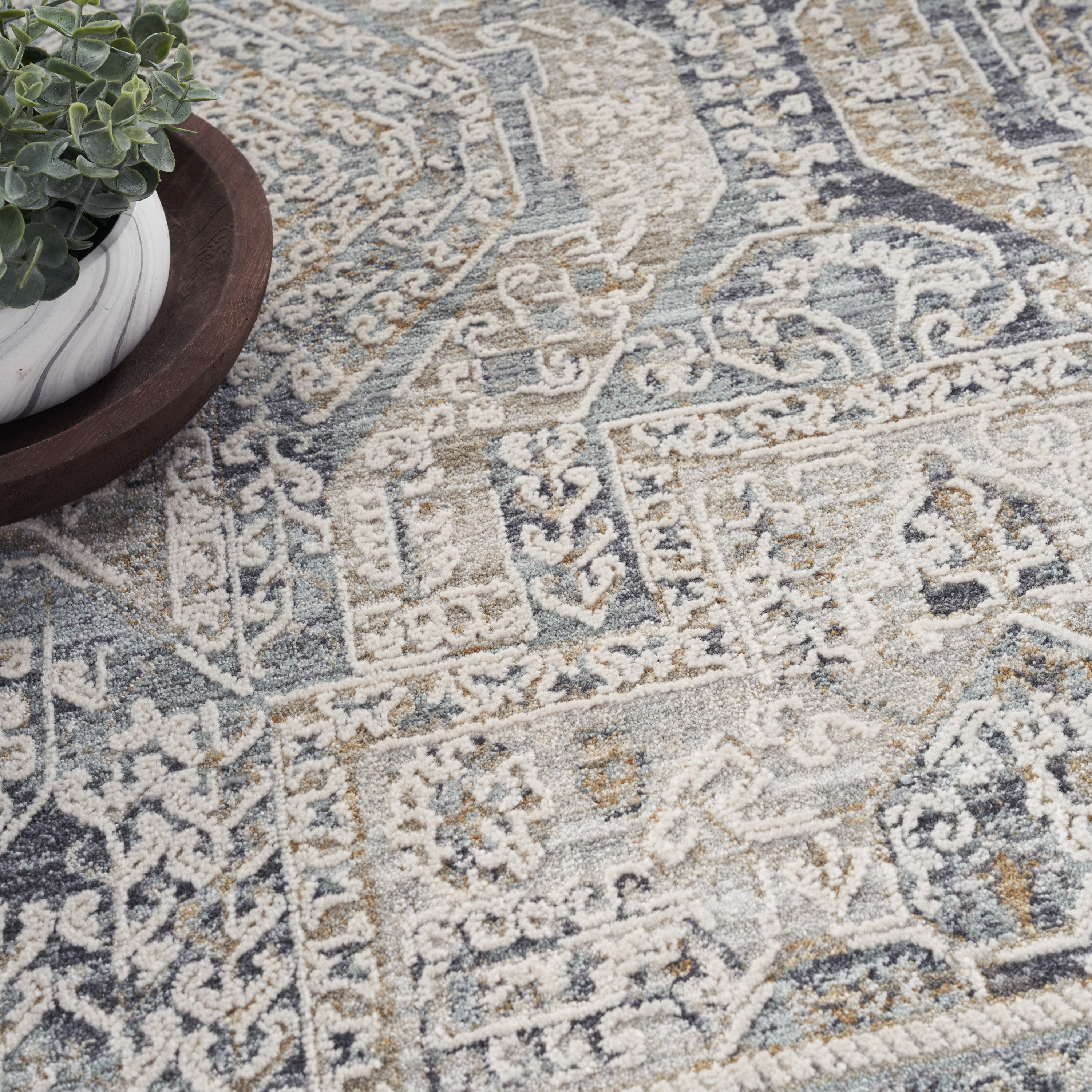 Nourison Lynx 5'3" x 7'10" Ivory Charcoal Vintage Indoor Rug
