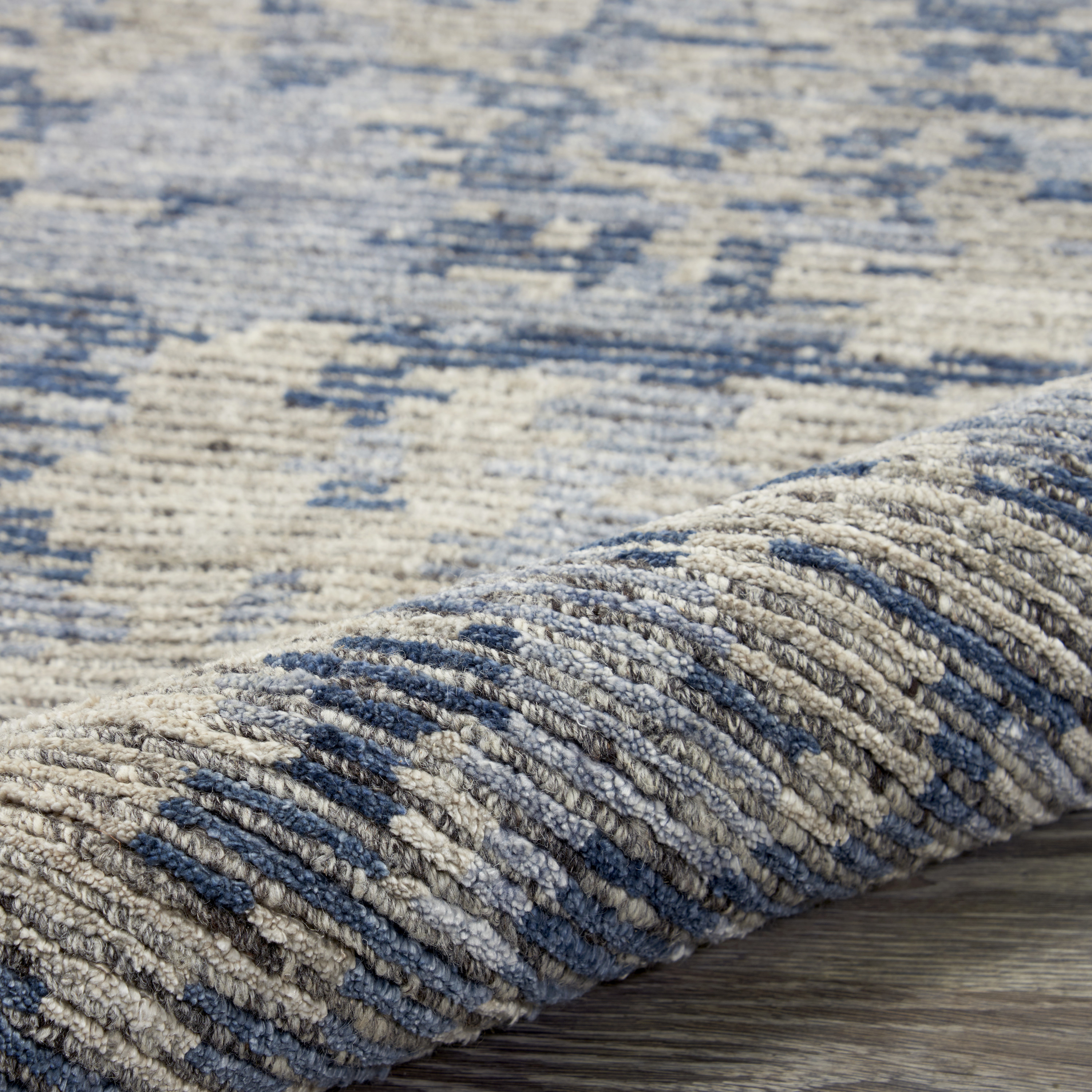 Nourison Ellora 5'6" x 7'5" Graphite Modern Indoor Rug