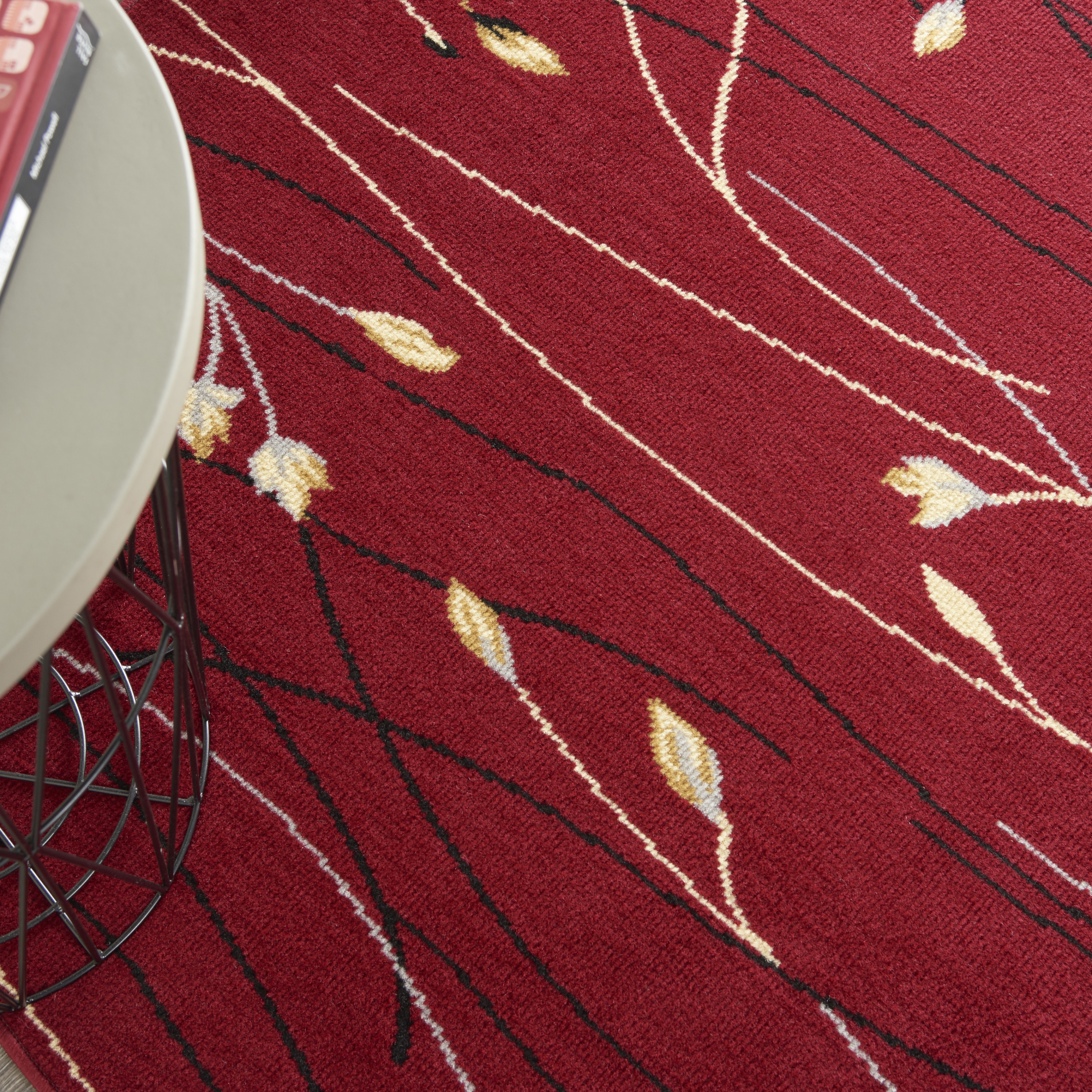 Nourison Grafix 4' x Round Red Contemporary Indoor Rug