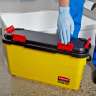 Rubbermaid Commercial, HYGEN™, 43.6qt, Charging Bucket, Yellow