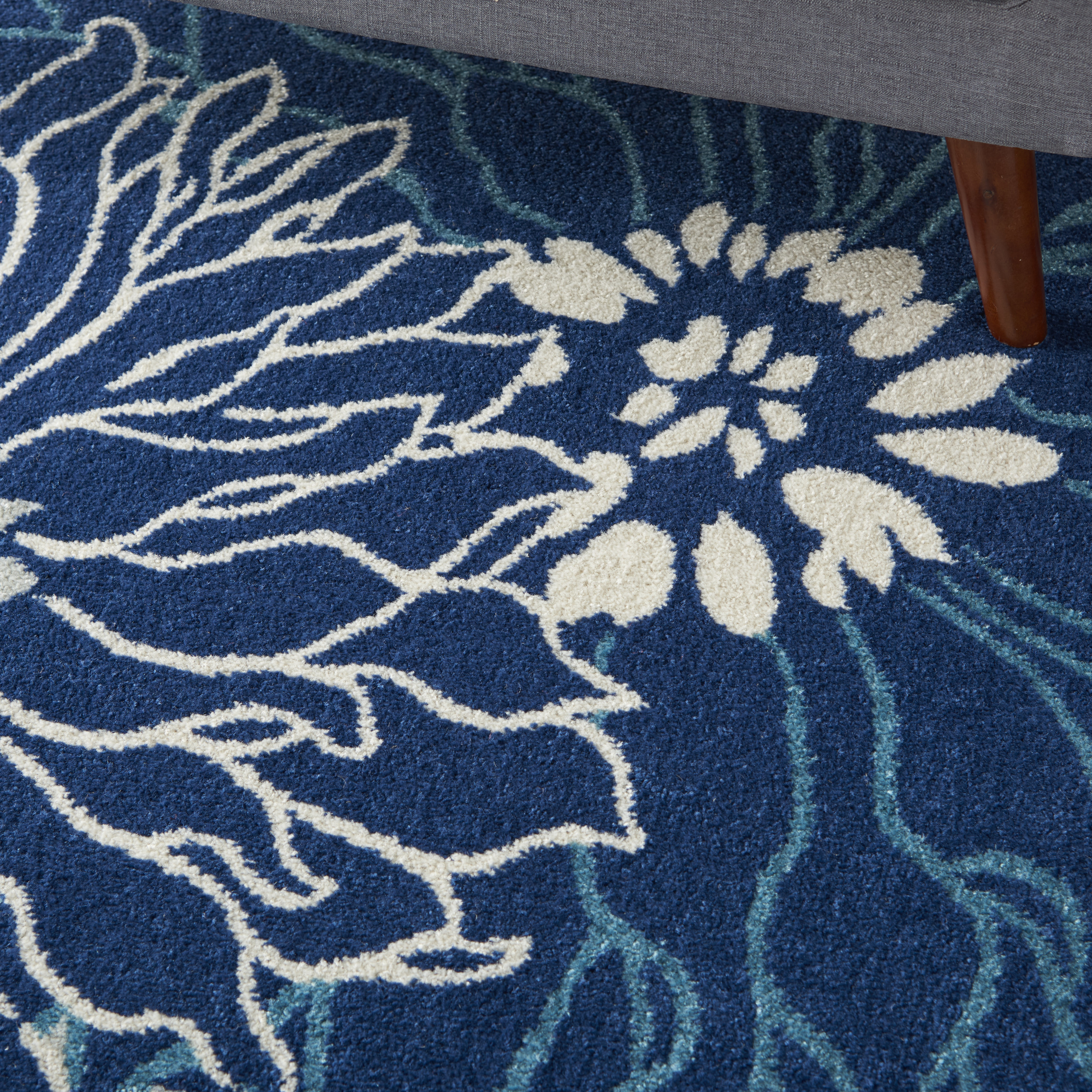 Nourison Passion 3'9" x 5'9" Navy Ivory Contemporary Indoor Rug
