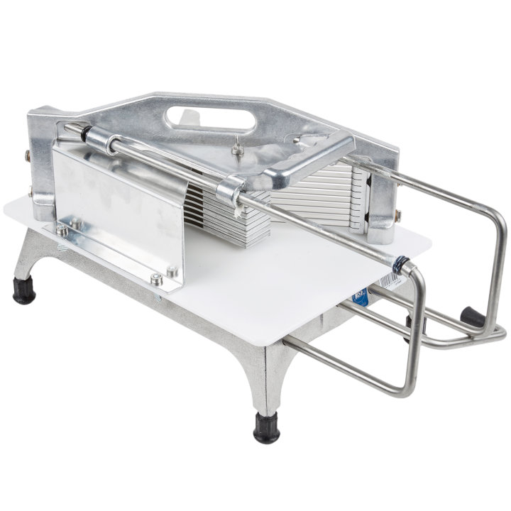 ¼-inch-slice Tomato Pro™ tomato slicer with straight blades and safety guard