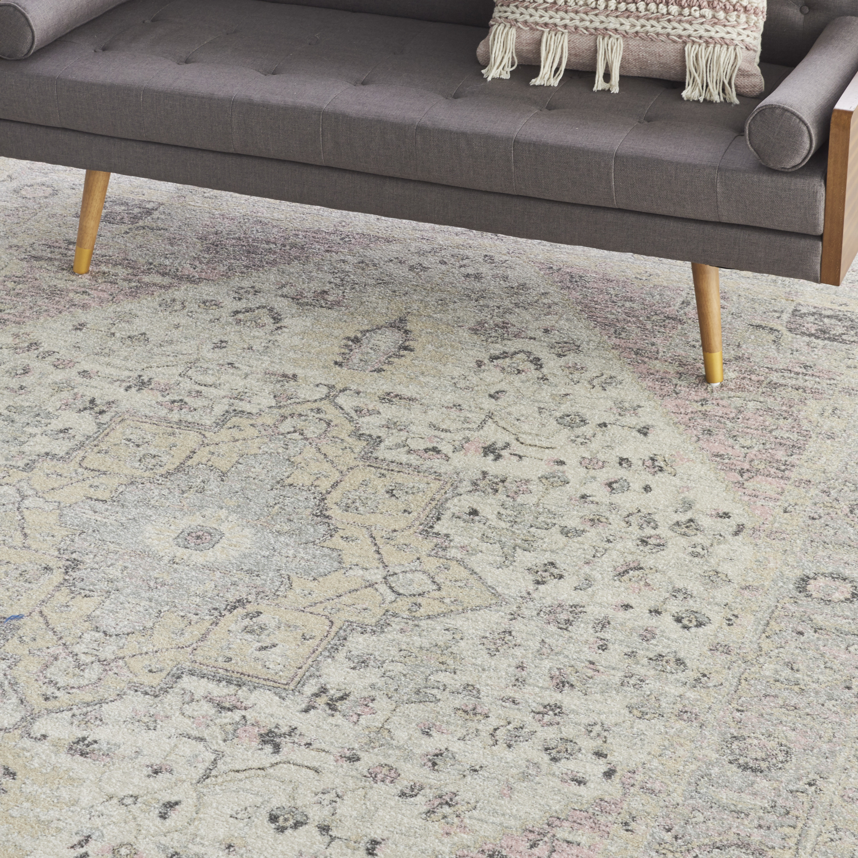 Nourison Tranquil 8'10" x 11'10" Ivory Pink Vintage Indoor Rug