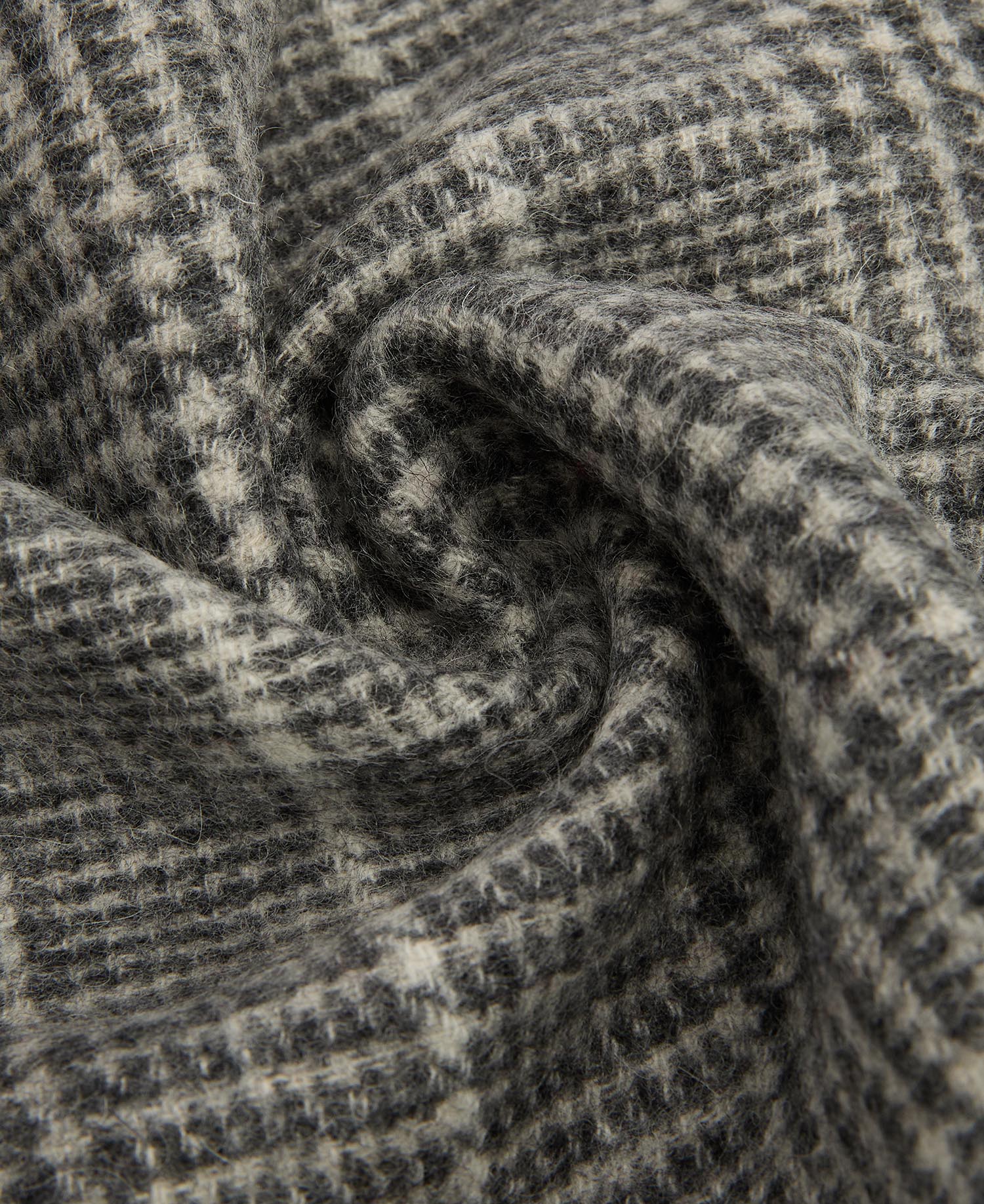 Noelle Reversible Check Scarf image number 4