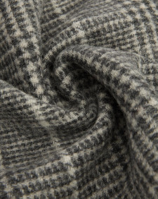 Noelle Reversible Check Scarf 