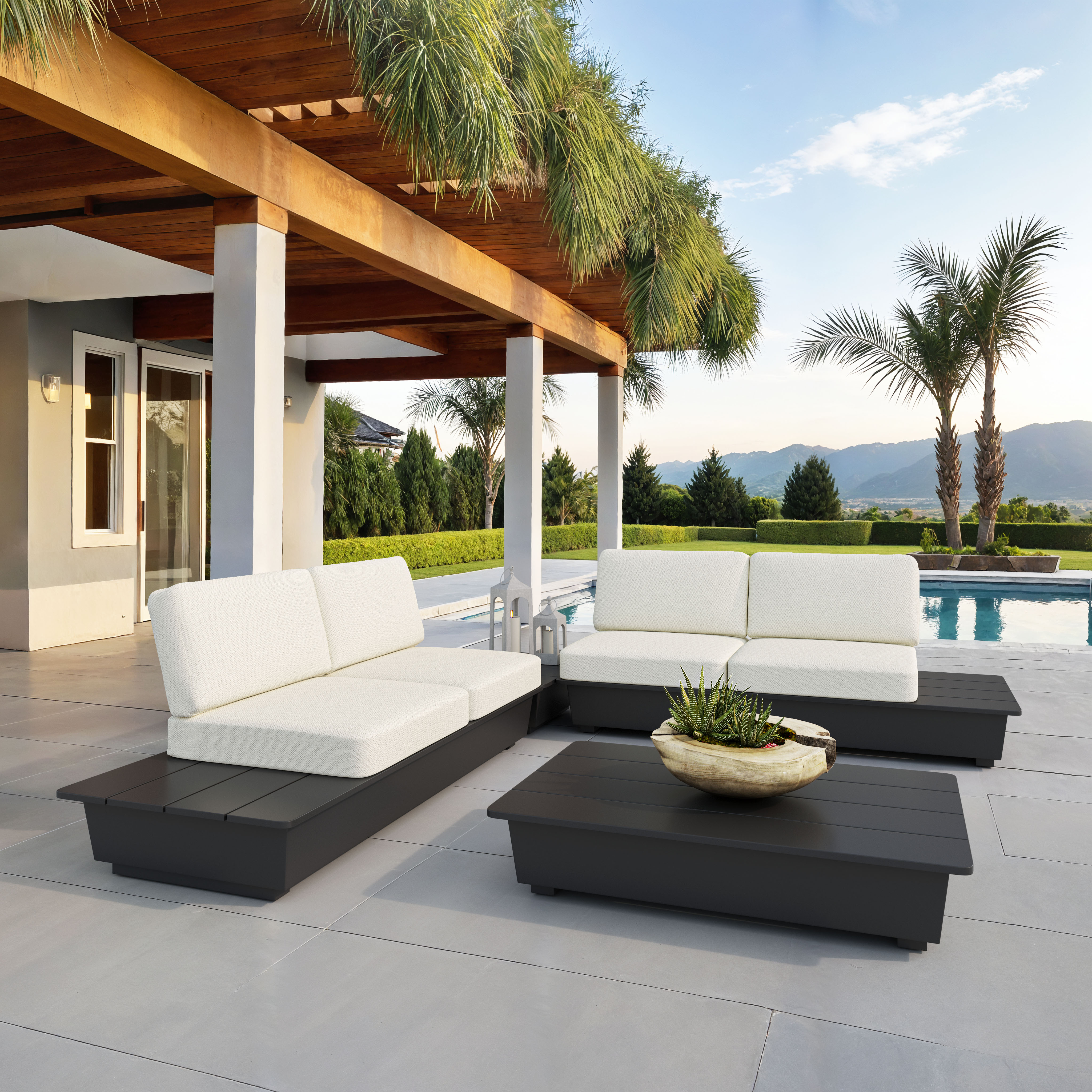 Tien Coffee Table Black product image