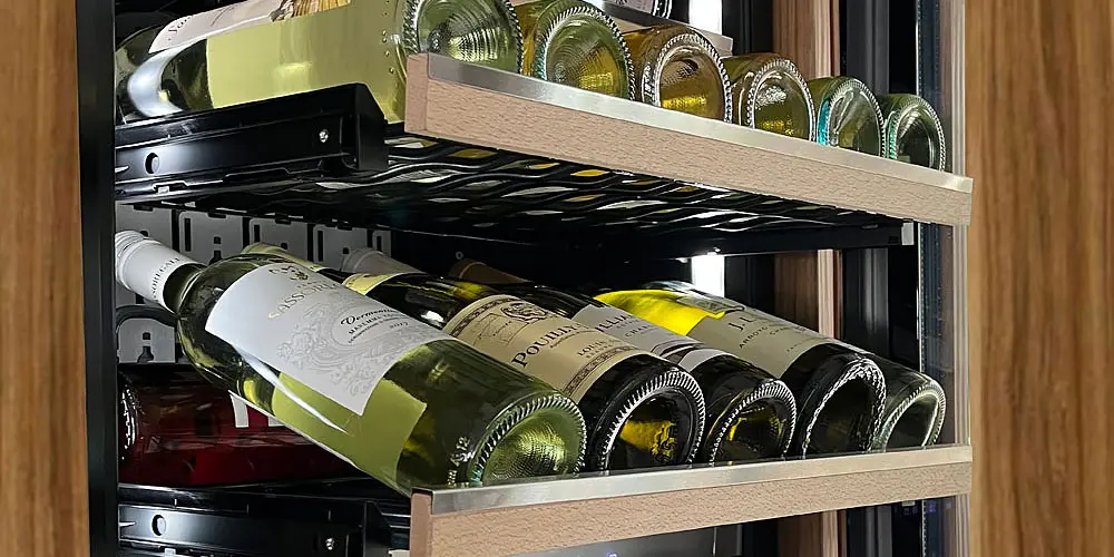 DISPLAY SHELVES
