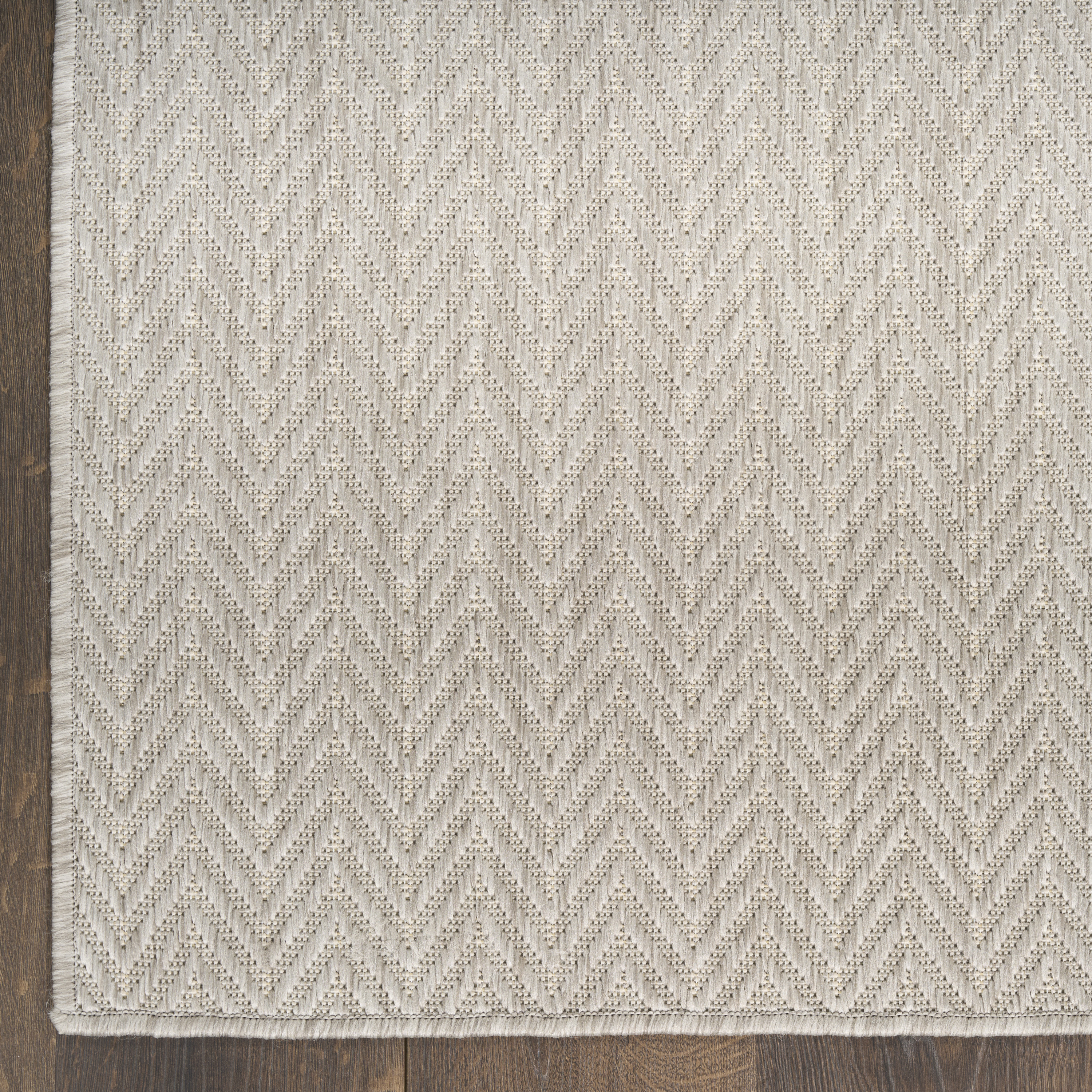 Nourison Horizon Indoor/Outdoor 4' x 6' Grey Modern Rug
