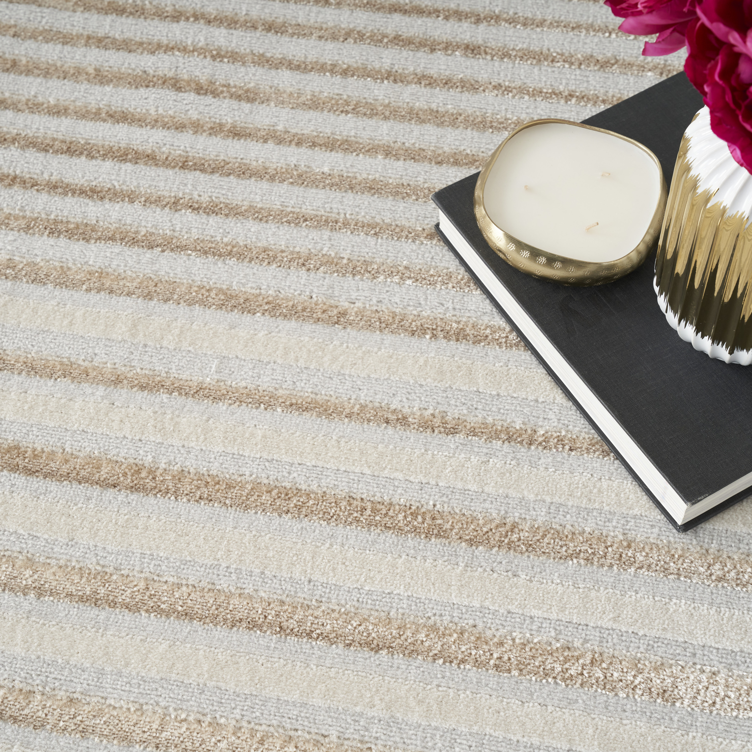 Nourison Splash 7'10" x 9'10" Beige Silver Modern Indoor Rug