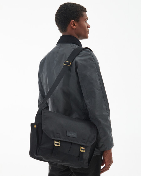 Essential Waxed Messenger Bag