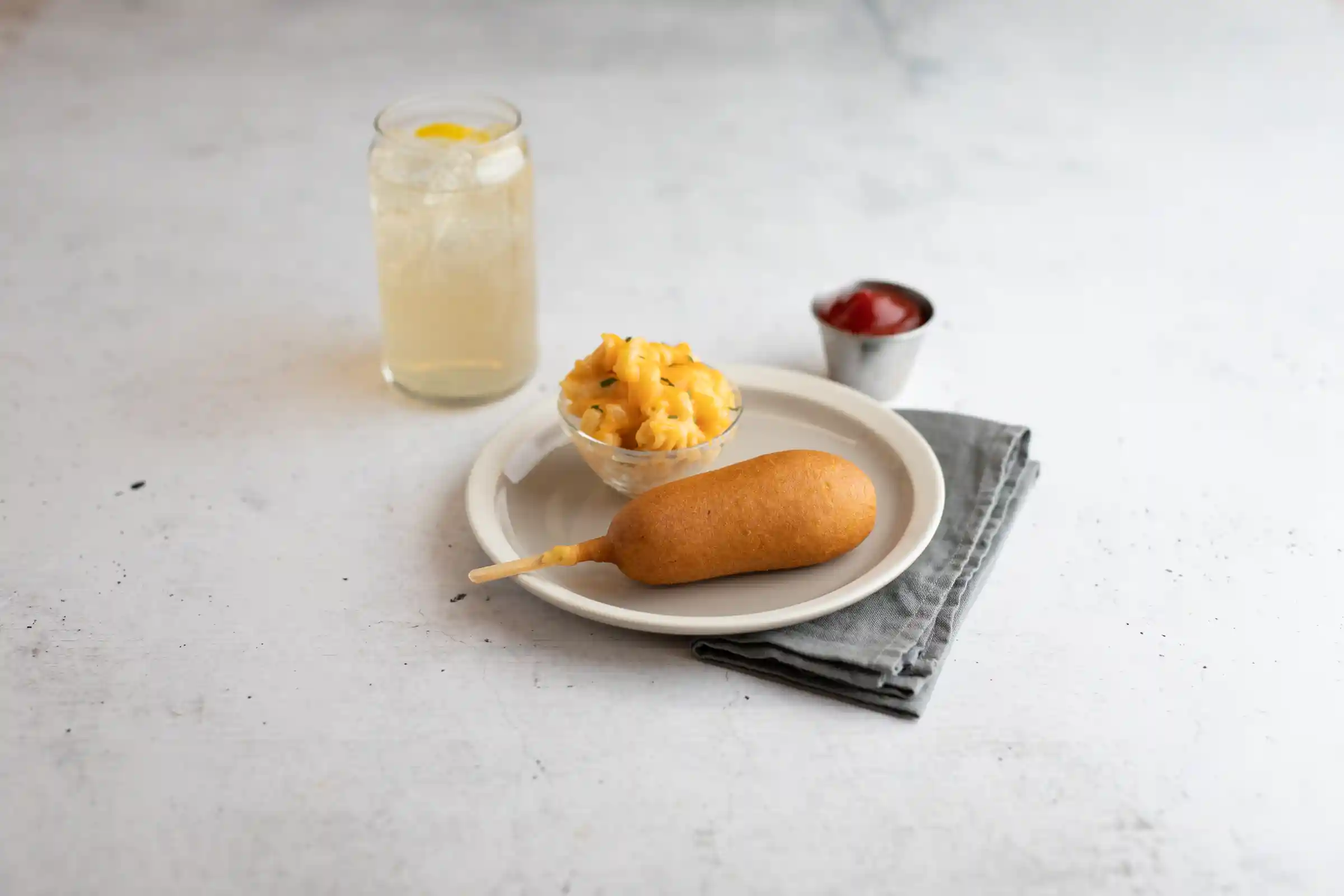 State Fair® Turkey Corn Dogs https://images.salsify.com/image/upload/s--1RBll3gK--/q_25/aec8fa5c63ac0ce02b8e2020829f682b22d130ac.webp