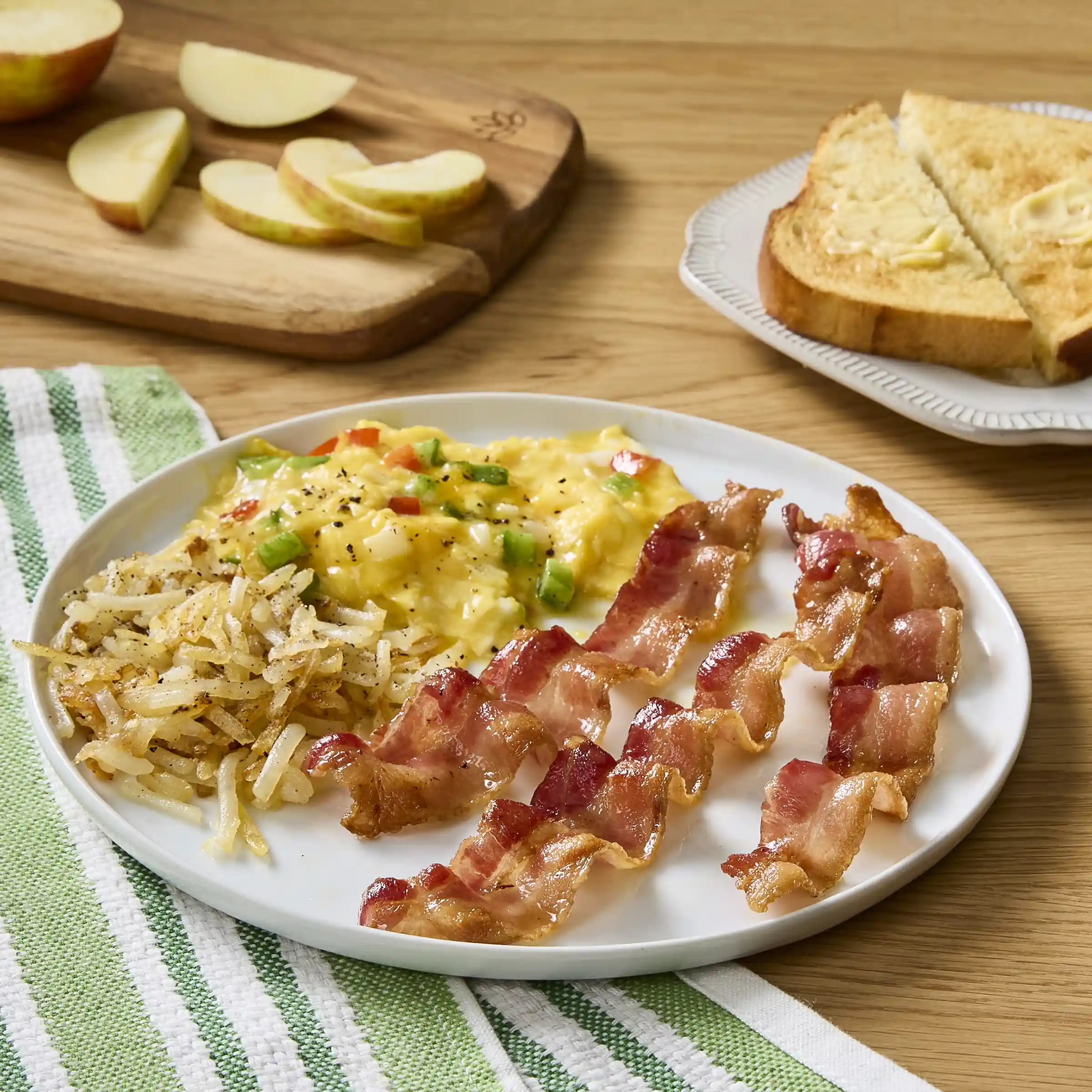 Wright® Brand Natural Applewood Smoked Regular Sliced Flat-Pack Bacon 14/18 https://images.salsify.com/image/upload/s--bDpbeuzP--/q_25/62bc92480d713f73db0e276dc45176eeb828b726.webp