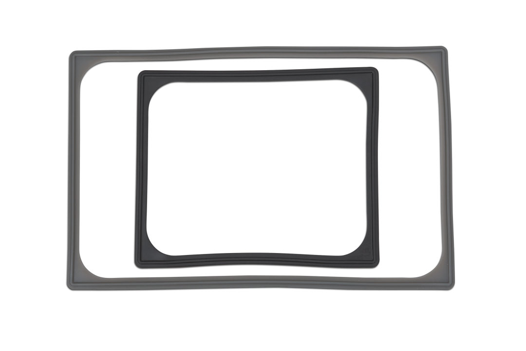 Full-size high-temperature silicone pan band in gray