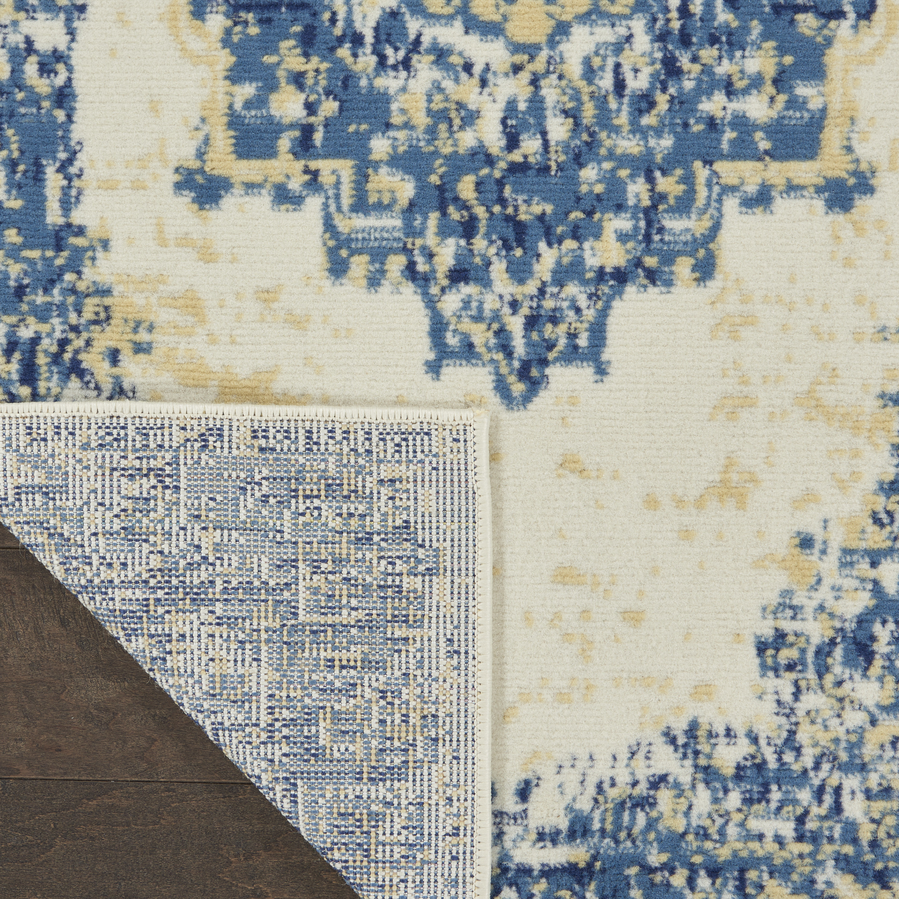Nourison Grafix 2'3" x 12' White Vintage Indoor Rug