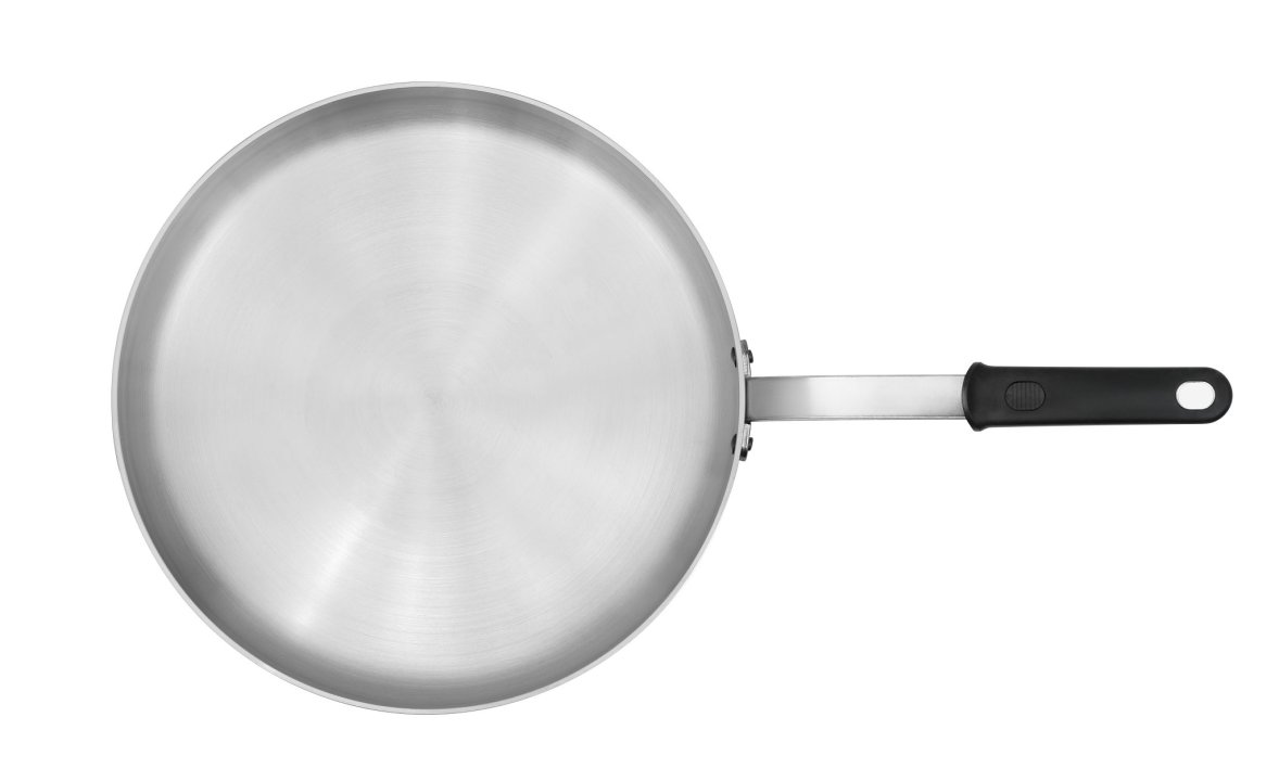 7 ½-quart Wear-Ever® aluminum sauté pan in natural finish and silicone handle