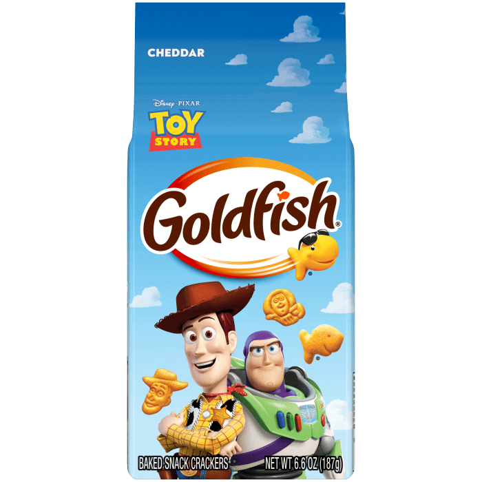 Toy Story Cheddar Baked Snack Crackers