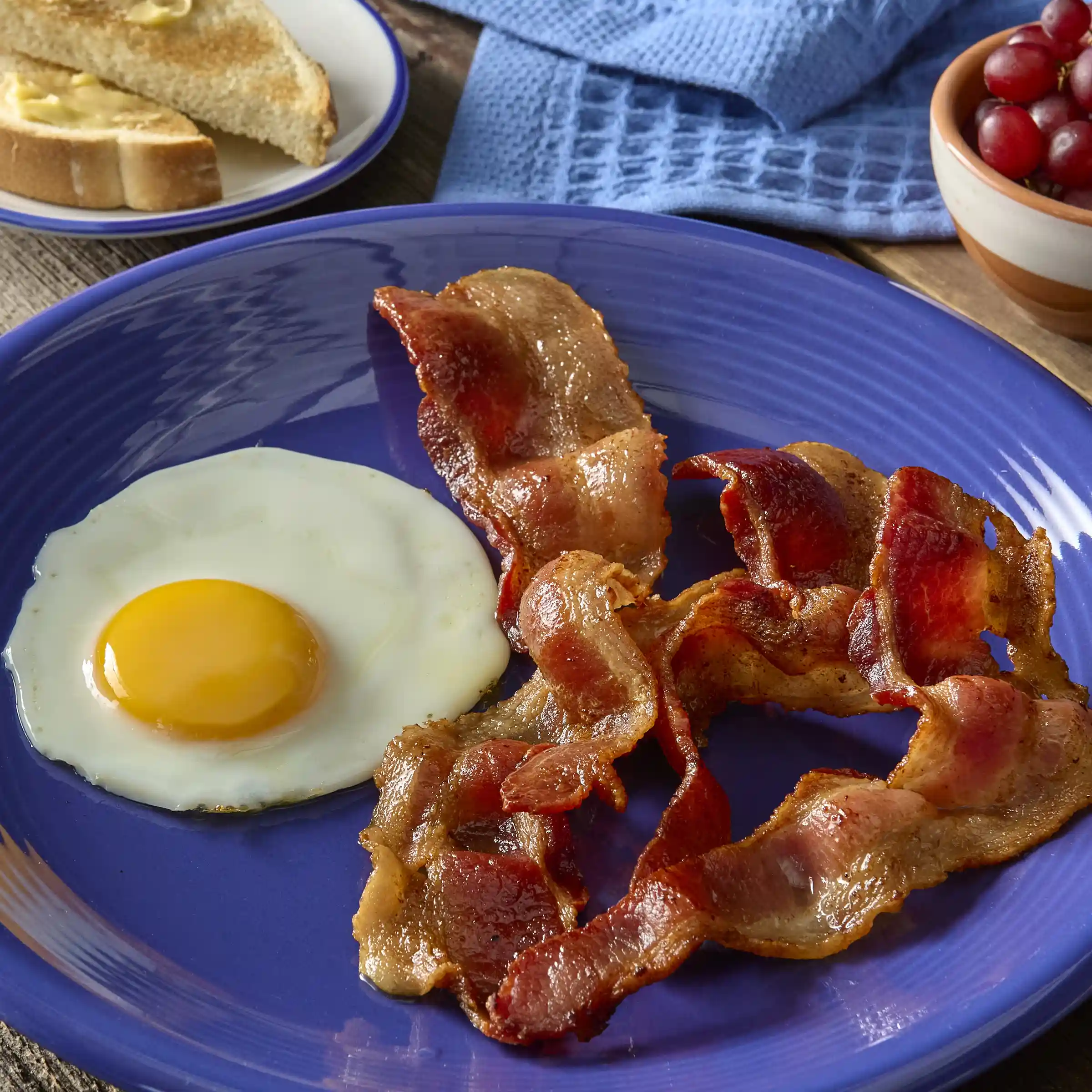 Wright® Brand Natural Hickory Smoked Regular Sliced Bulk Bacon 14/18 _image_1
