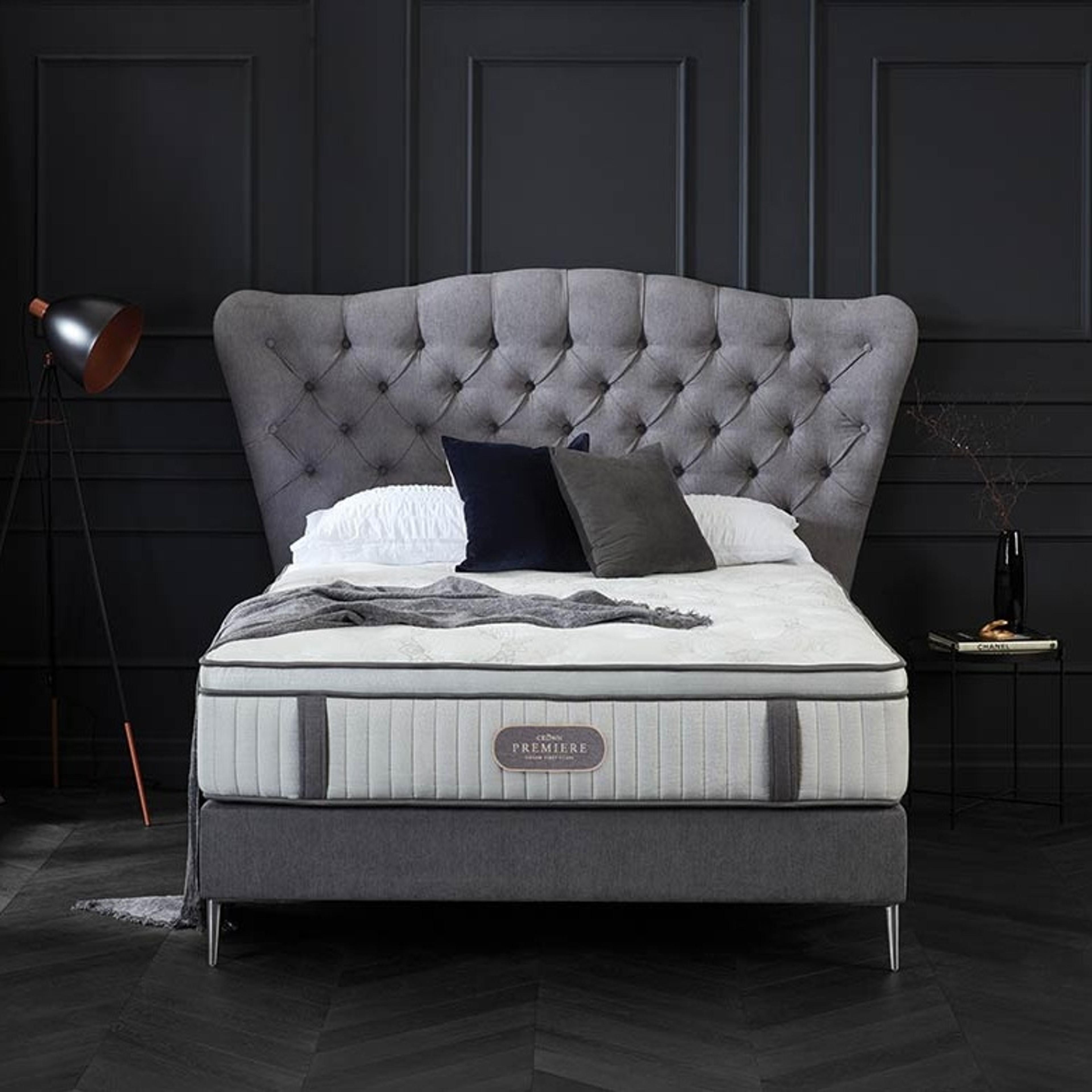Lifestyle image of the  Royale Bedhead from Forty Winks