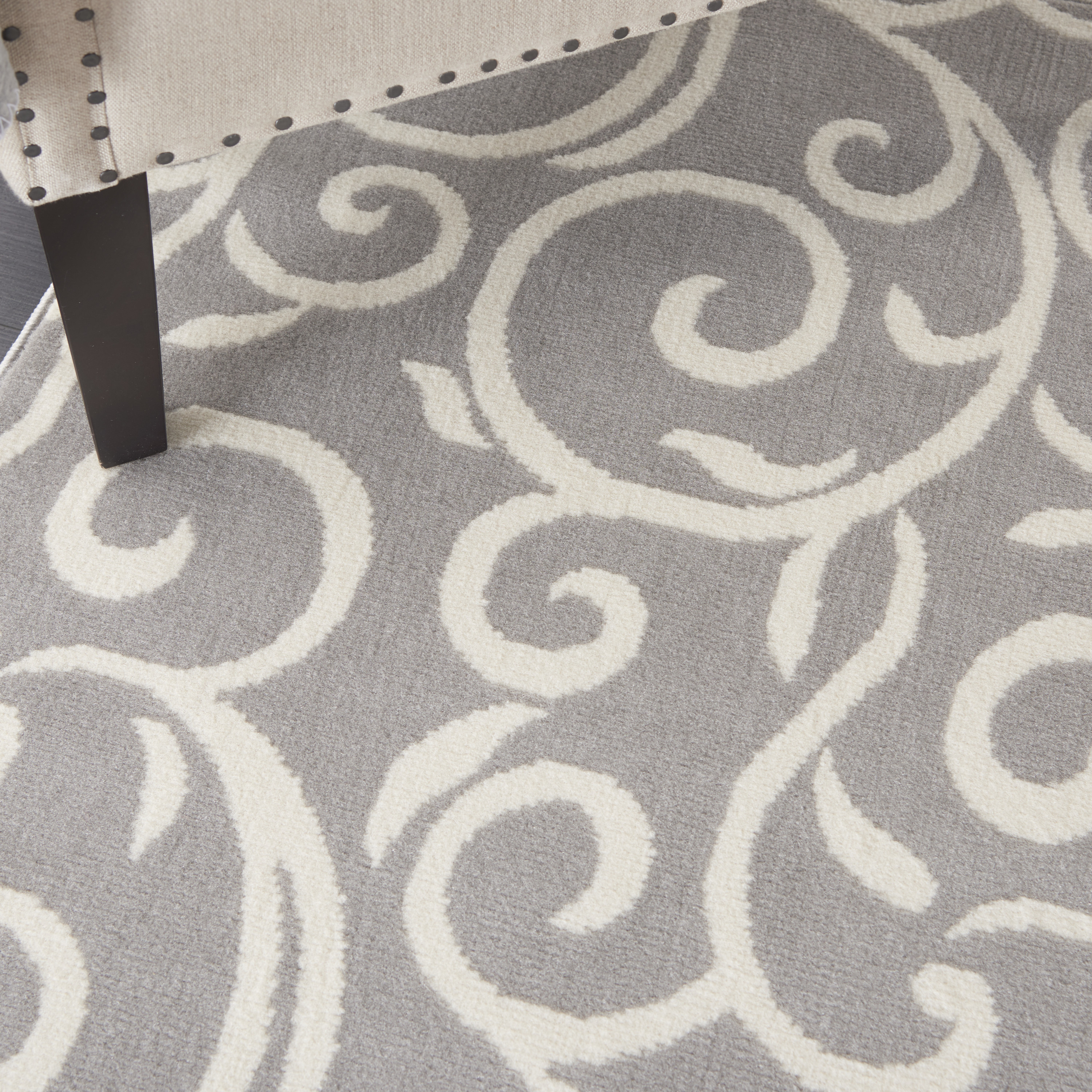 Nourison Grafix 5'3" x 7'3" Grey Contemporary Indoor Rug