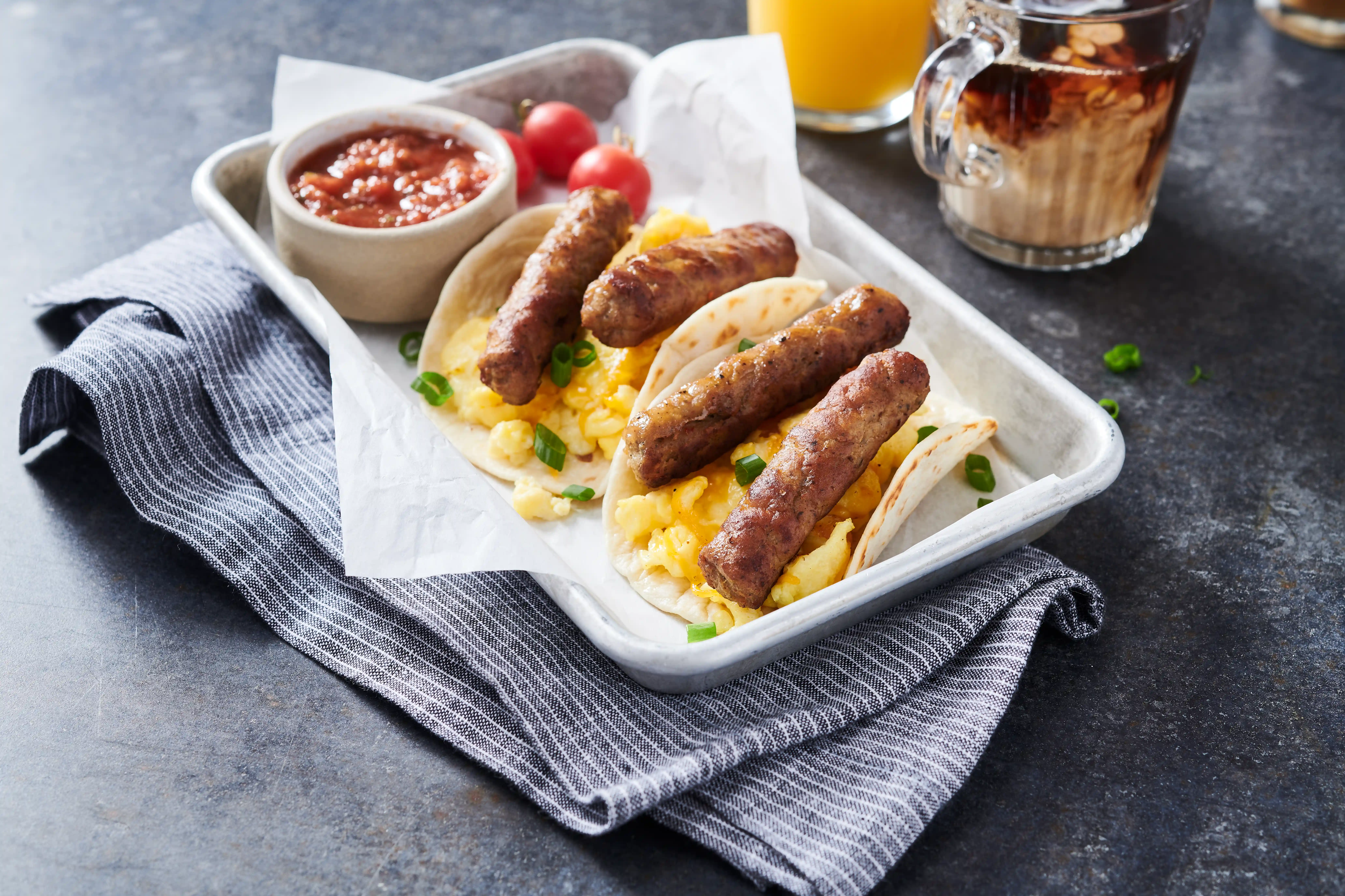 Jimmy Dean® Heat ‘n Serve Fully Cooked Breakfast Sausage Links 0.8 oz https://images.salsify.com/image/upload/s--4VWr41KZ--/q_25/rvoaerz9ww6lthfysrig.webp