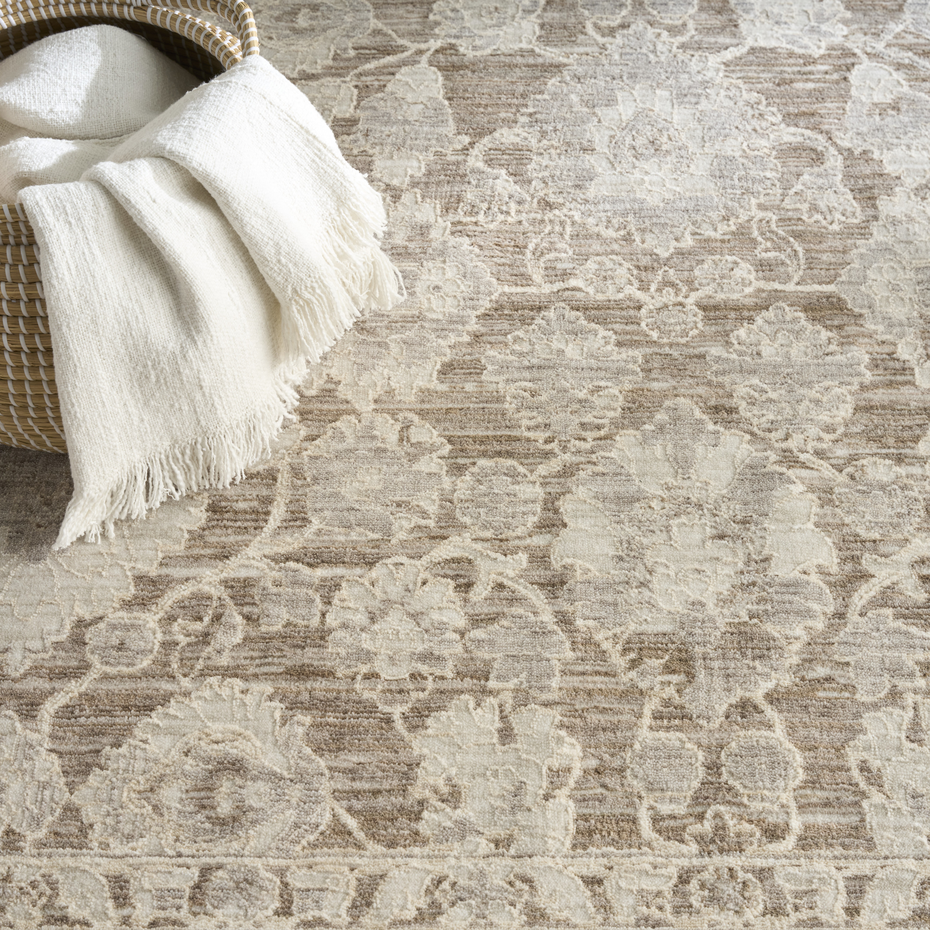 Nourison Shadows 9' x 12' Ivory Mocha Vintage Indoor Rug