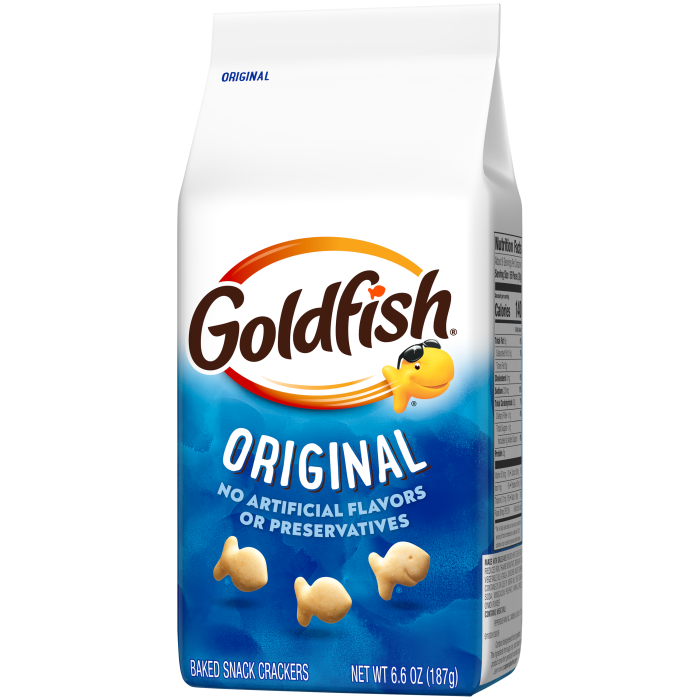 Goldfish® Original Baked Snack Crackers, 6.6 oz, bag - Right Angle Image