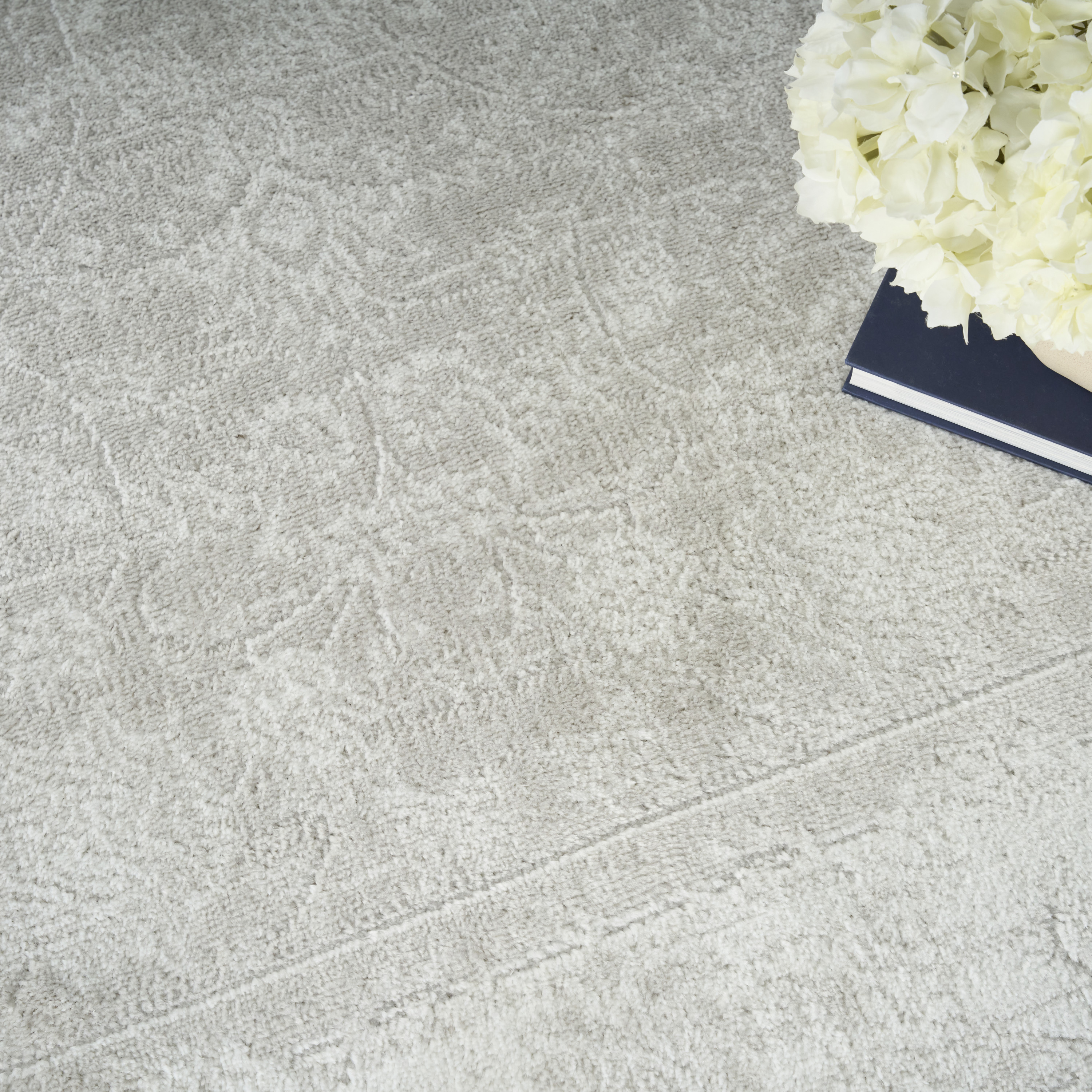 Nourison Dekor 7'10" x 9'10" Light Grey Vintage Indoor Rug