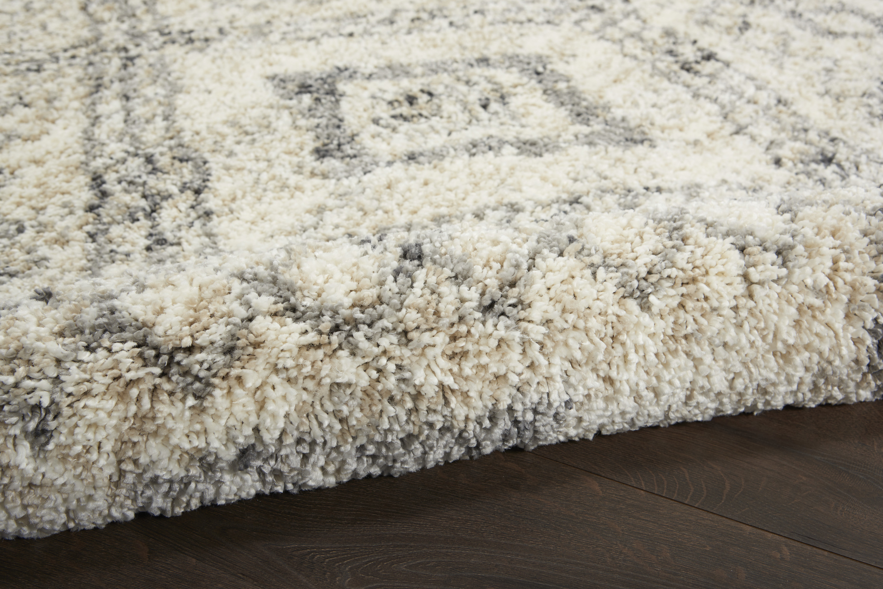 Nourison Oslo Shag 4' x 6' Ivory/Grey Shag Indoor Rug
