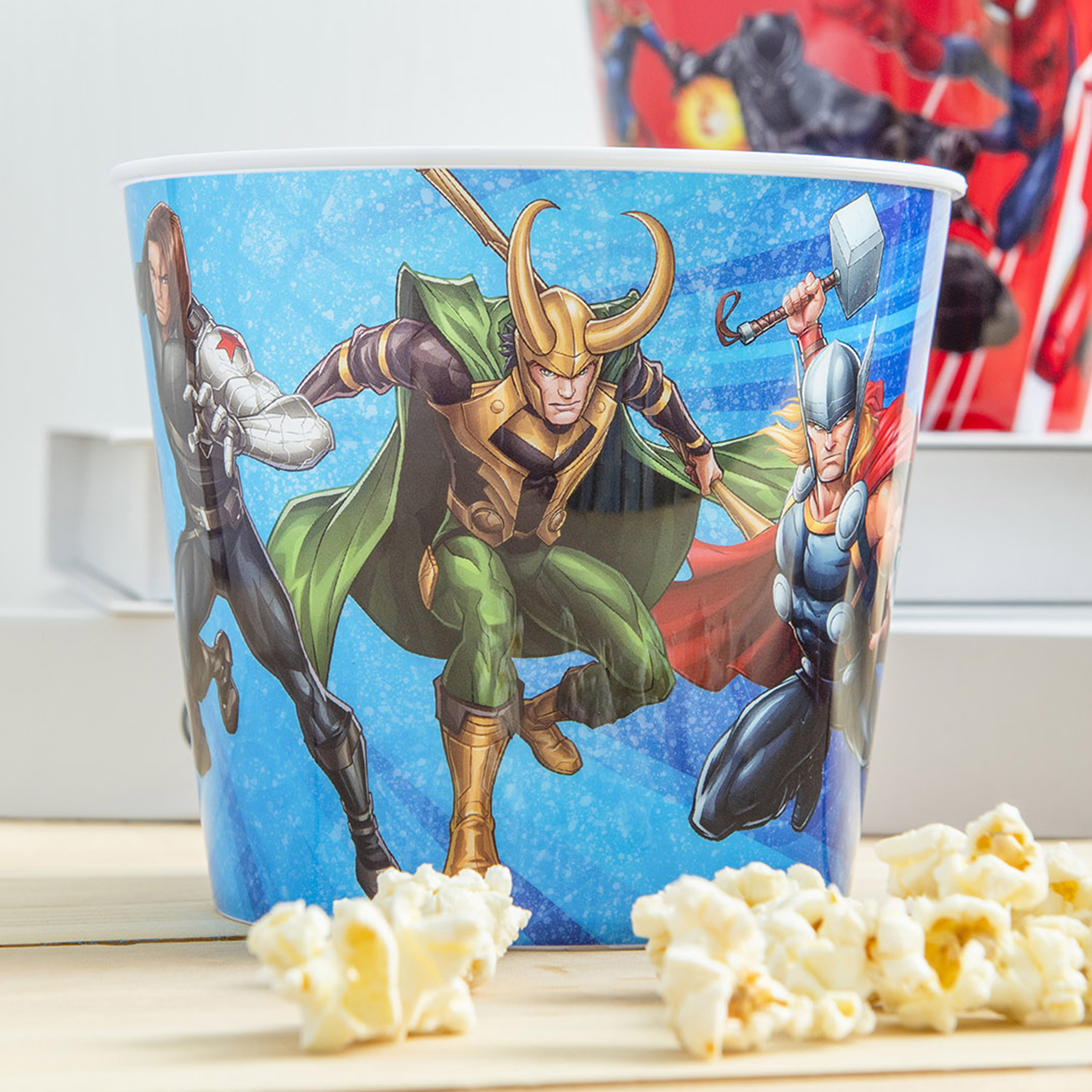 Marvel Comics Plastic Popcorn Container and Bowls, The Hulk, Spider-Man and More, 5-piece set slideshow image 2 Marvel Comics Plastic Popcorn Container and Bowls, The Hulk, Spider-Man and More, 5-piece set slideshow image 2