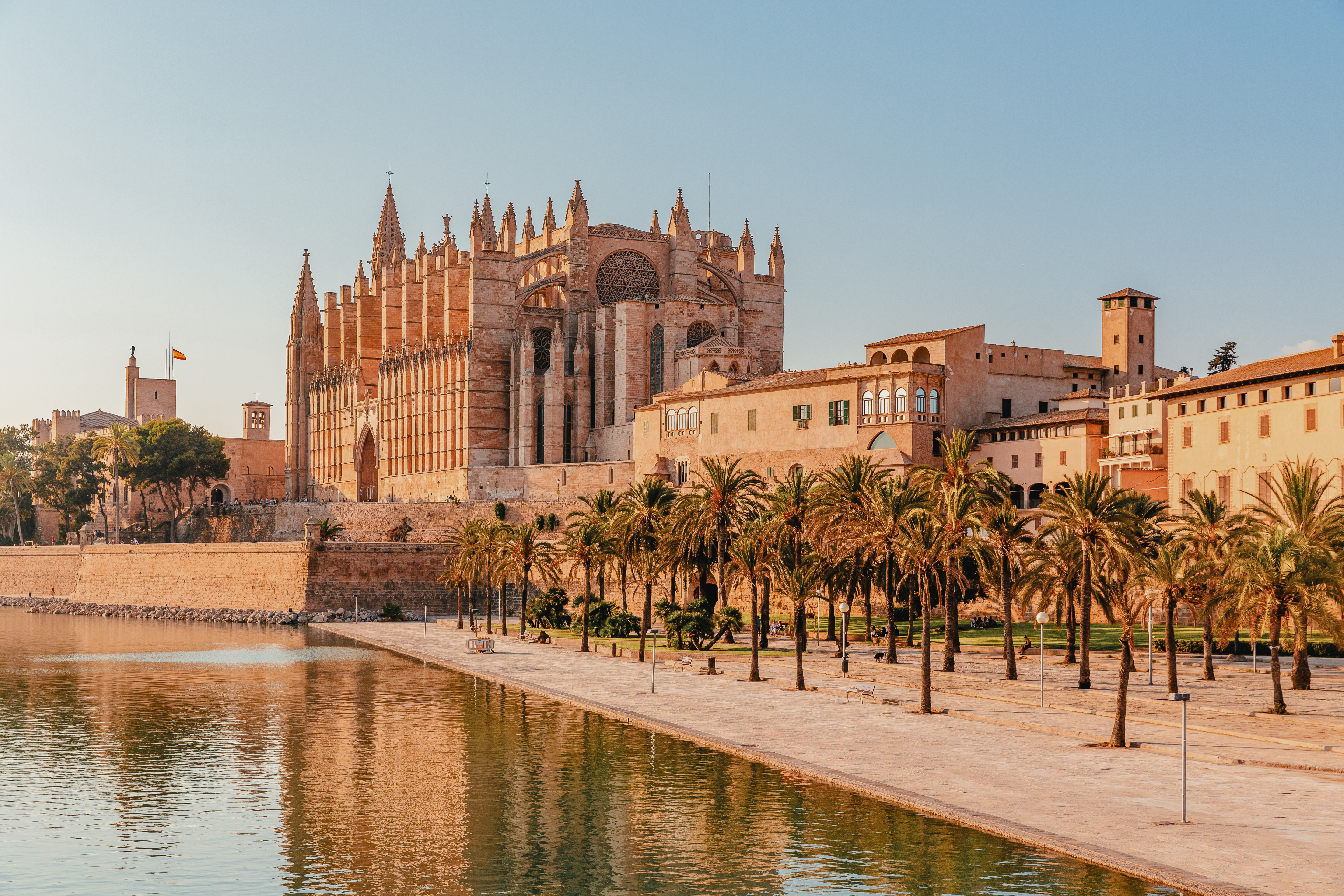 Barcelona → Marseille (5 nights)