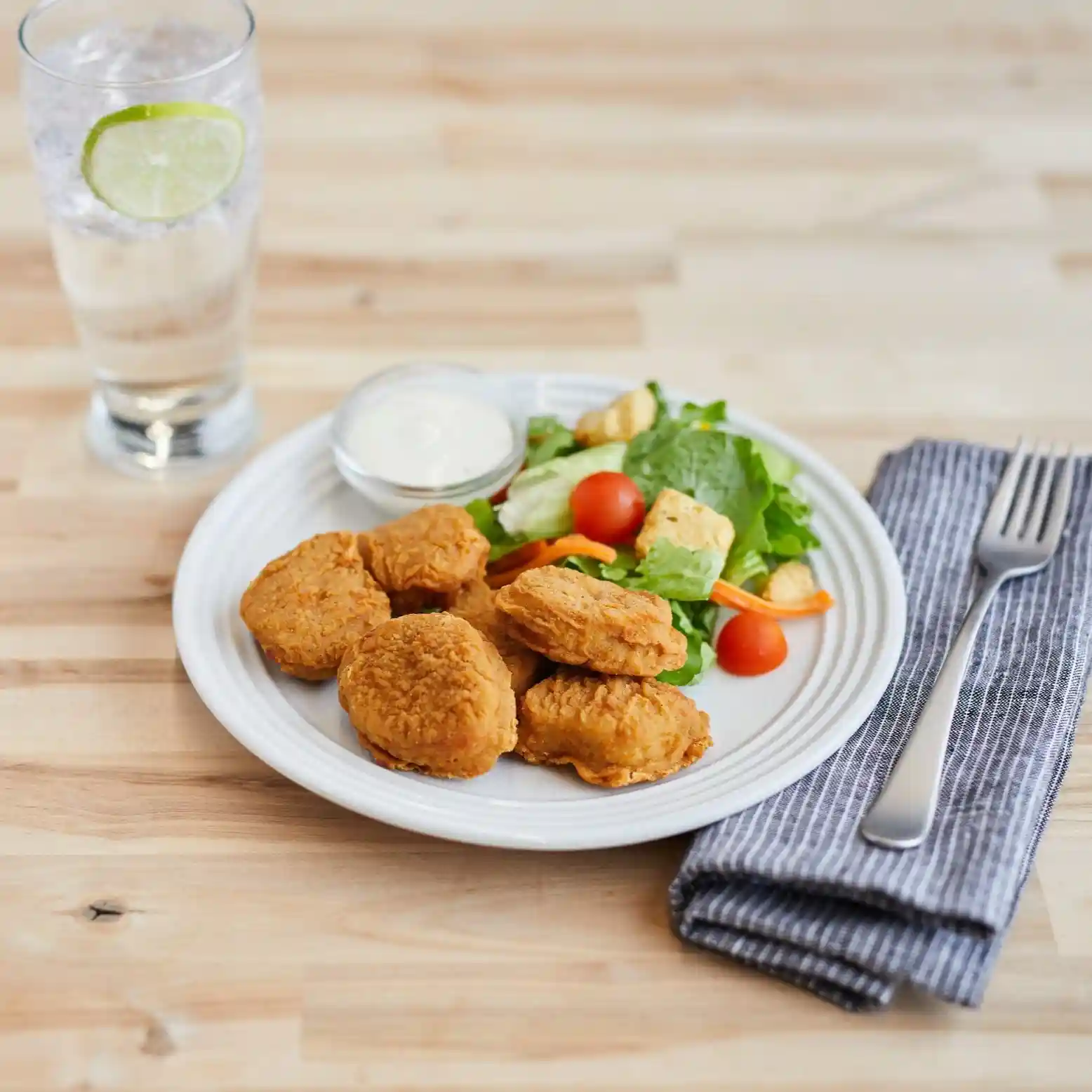 Tyson® Fully Cooked Whole Grain Breaded Chicken Nuggets, CN, 0.79 oz. https://images.salsify.com/image/upload/s--L6iSY1mr--/q_25/hdduhmmtlowd6qjgkok9.webp