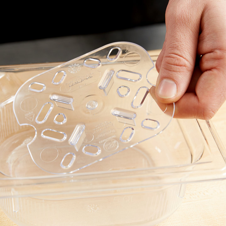 Sixth-size Super Pan® clear low-temperature plastic false bottom