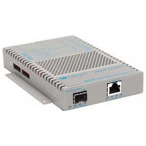 PoE+ 10/100/1000BASE-T to 100/1000BASE-X Media Converter