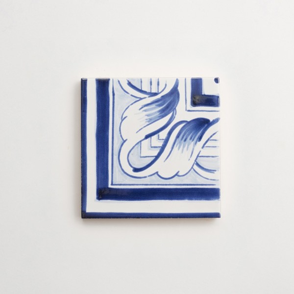 17th century: maiolica de delft | nobila border angle | corda 