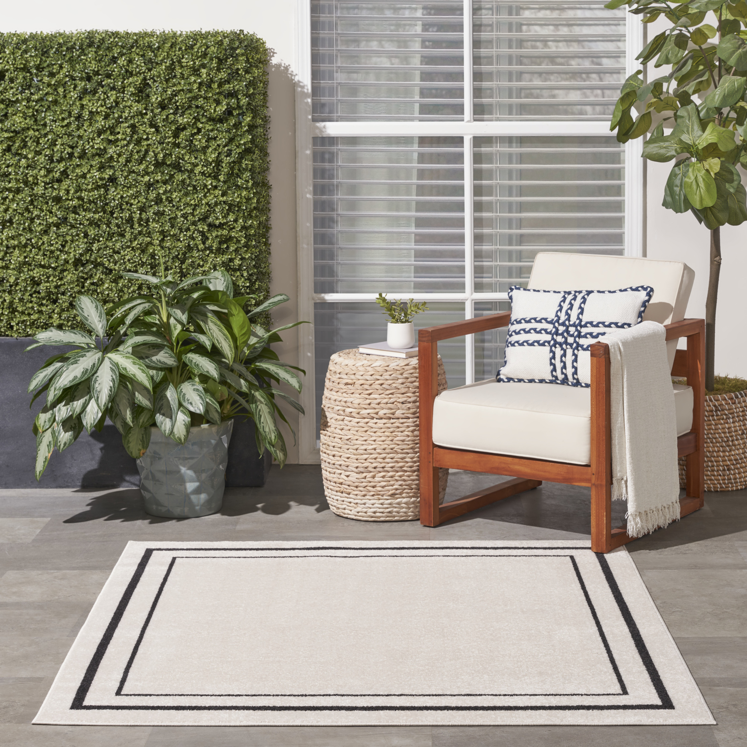 Nourison Nourison Essentials 5' x Square Ivory Black Contemporary Rug