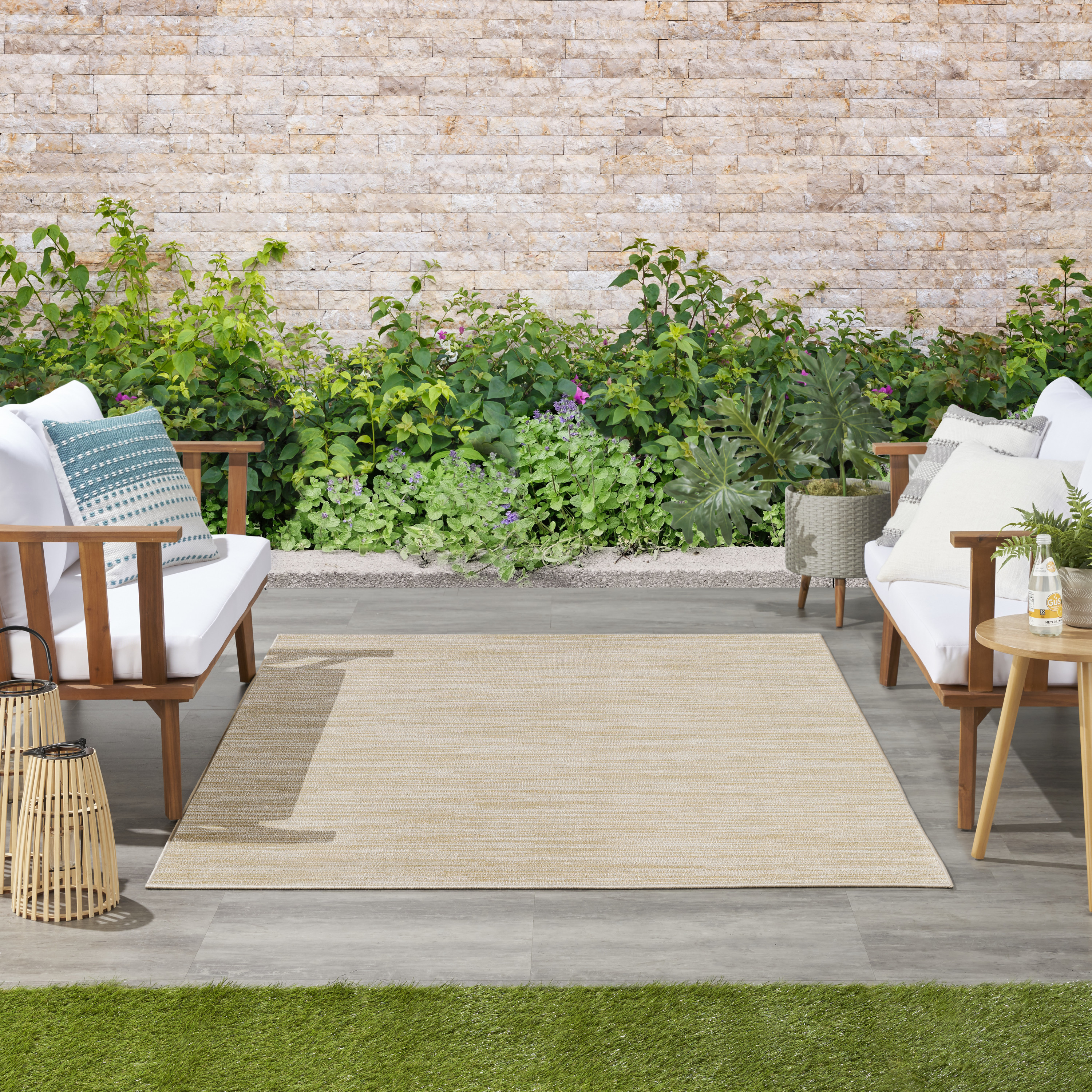 Nourison Nourison Essentials 4' x 6' Ivory Gold Outdoor Rug
