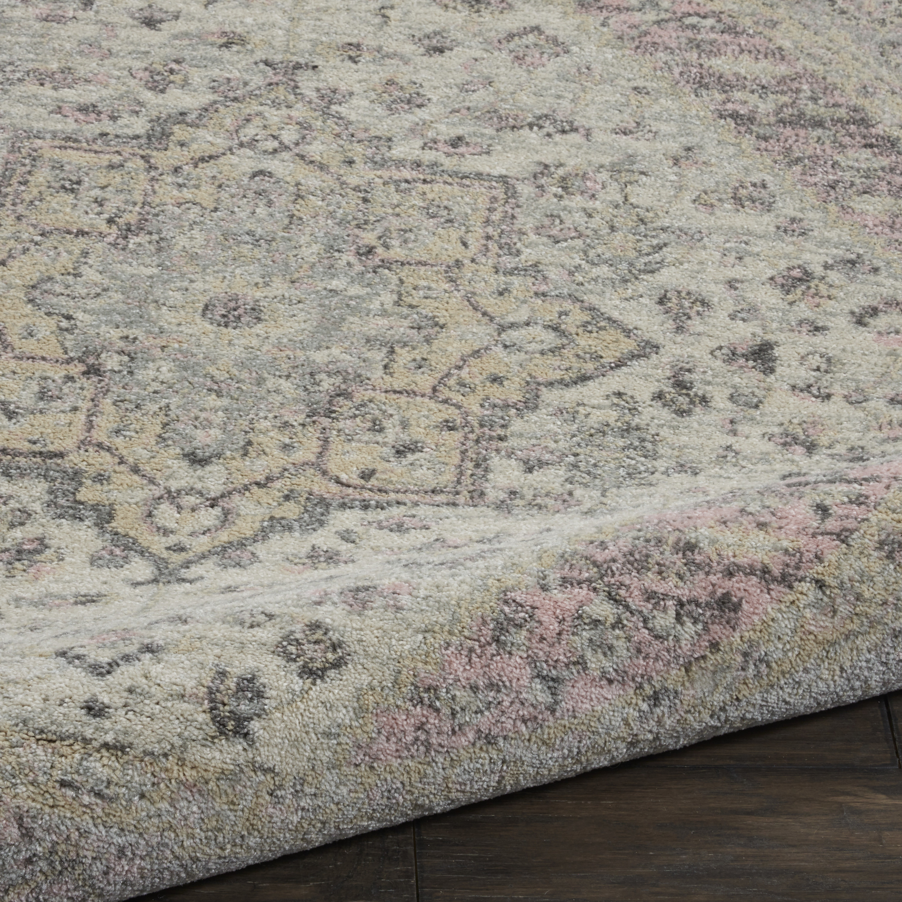 Nourison Tranquil 5'3" x Round Ivory Pink Vintage Indoor Rug