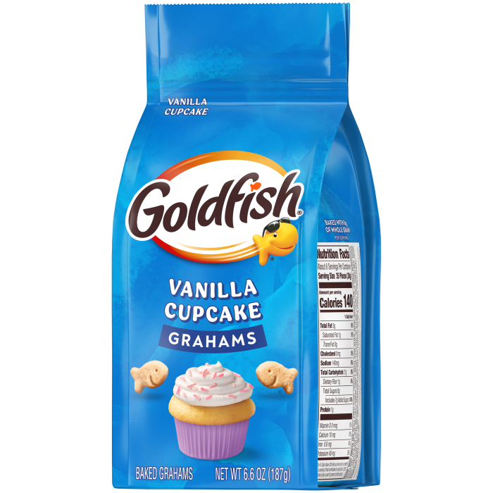 Goldfish® Grahams Vanilla Cupcake Baked Grahams, 6.6 oz, bag - Right Angle Image