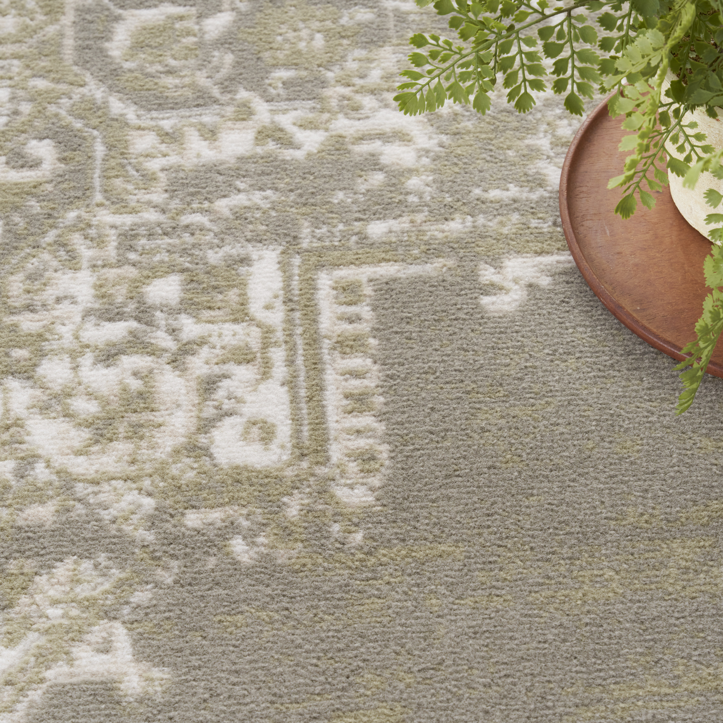Nourison Grafix 3'9" x 5'9" Olive Vintage Indoor Rug