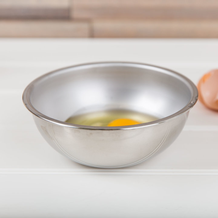¾-quart heavy-duty stainless steel mixing bowl