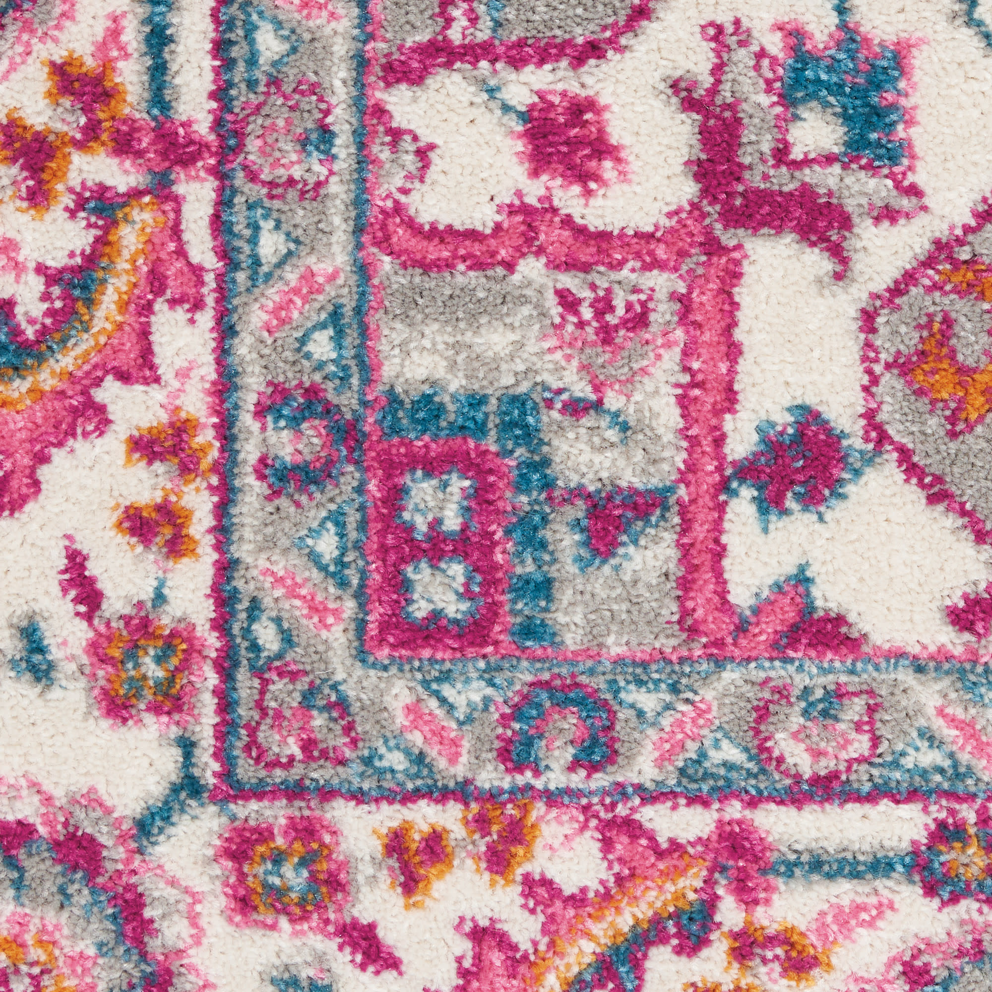 Nourison Passion 5'3" x 7'3" Light Grey Pink Bohemian Indoor Rug