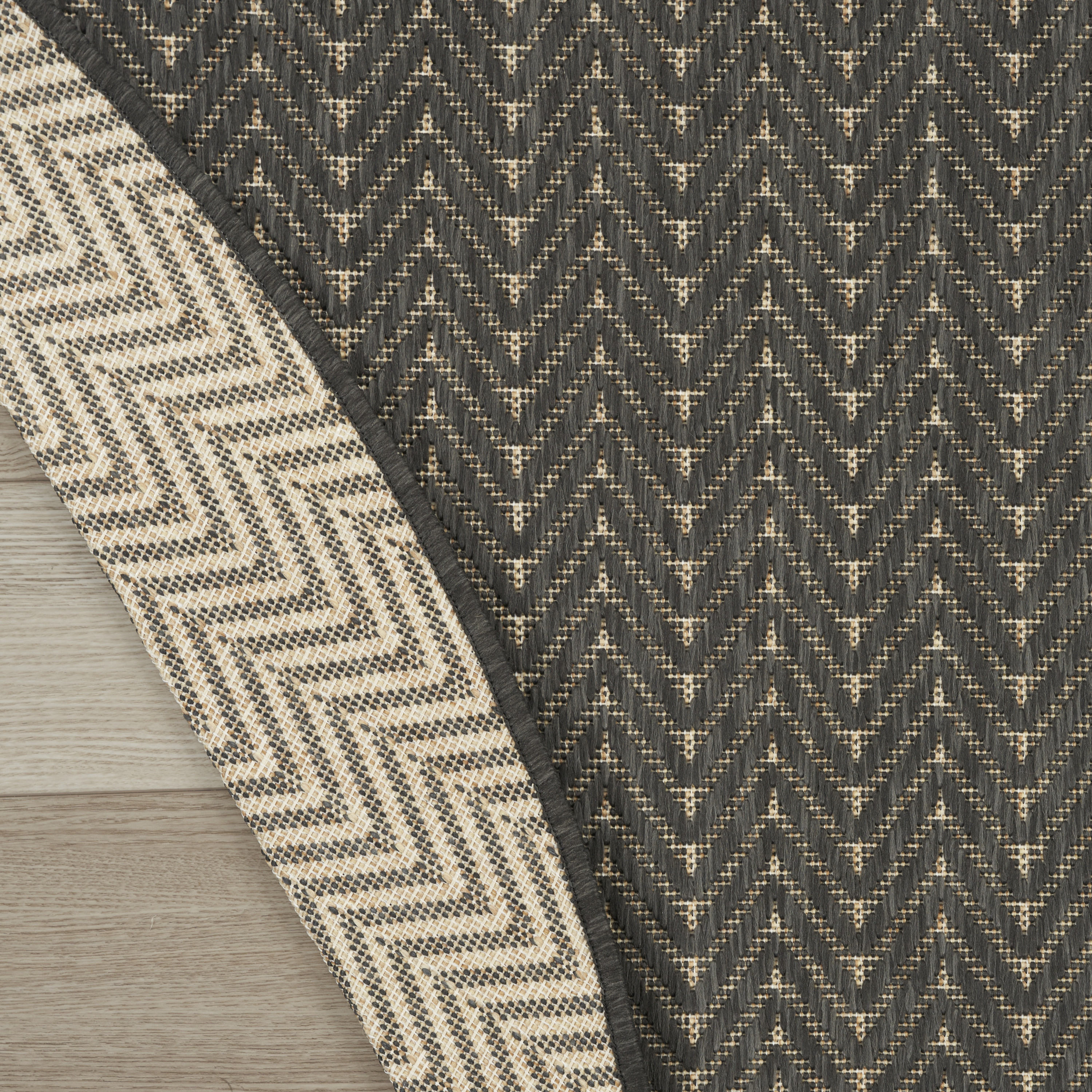 Nourison Horizon Indoor/Outdoor 8' x Round Charcoal Modern Rug
