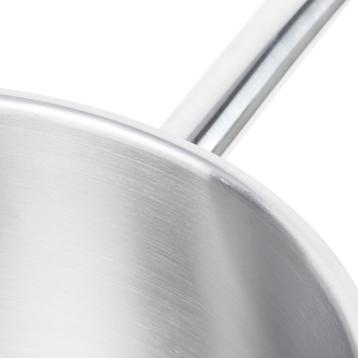 6 ¾-quart Optio™ saucepan with low-domed cover