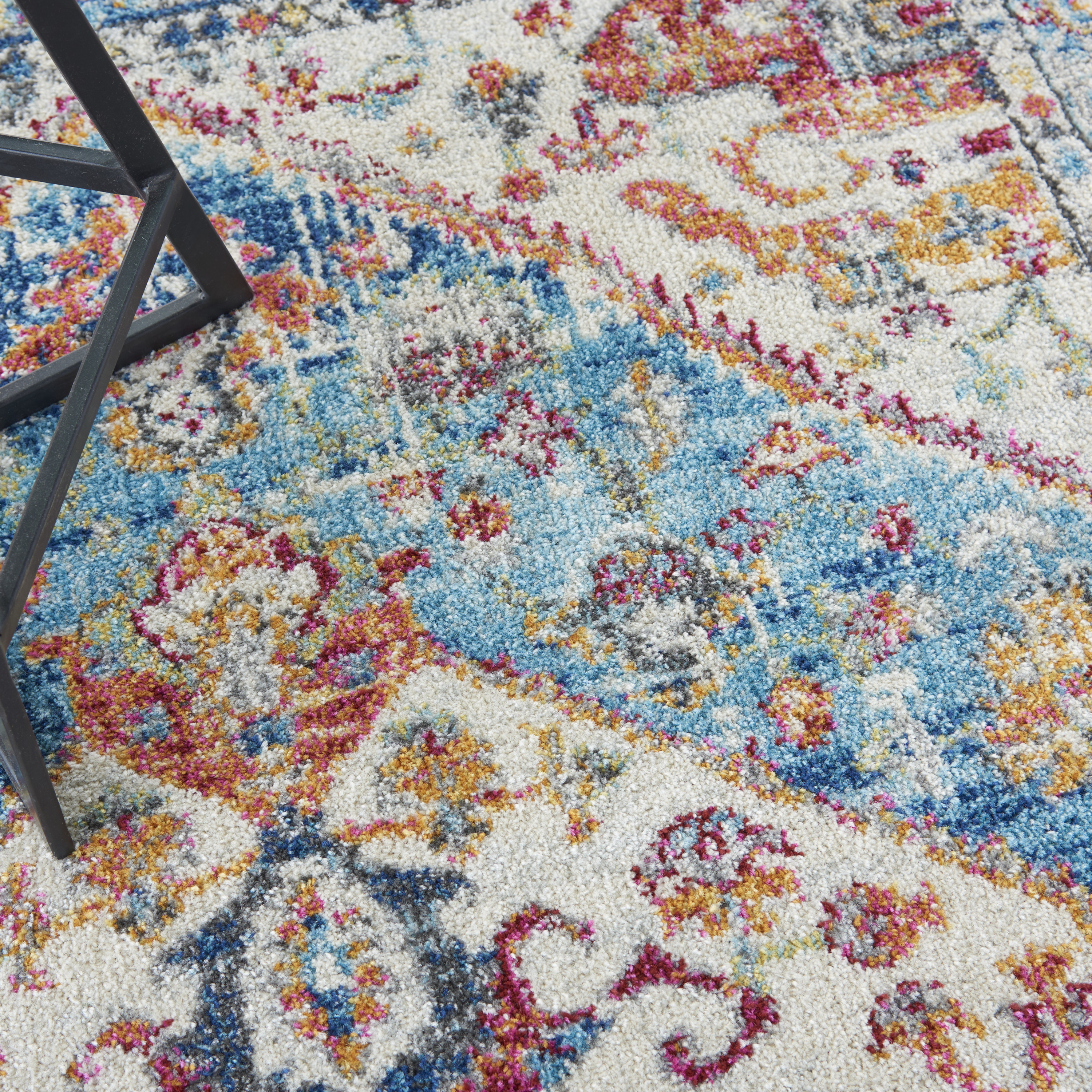 Nourison Passion 5'3" x 7'3" Ivory Light Blue Bohemian Indoor Rug