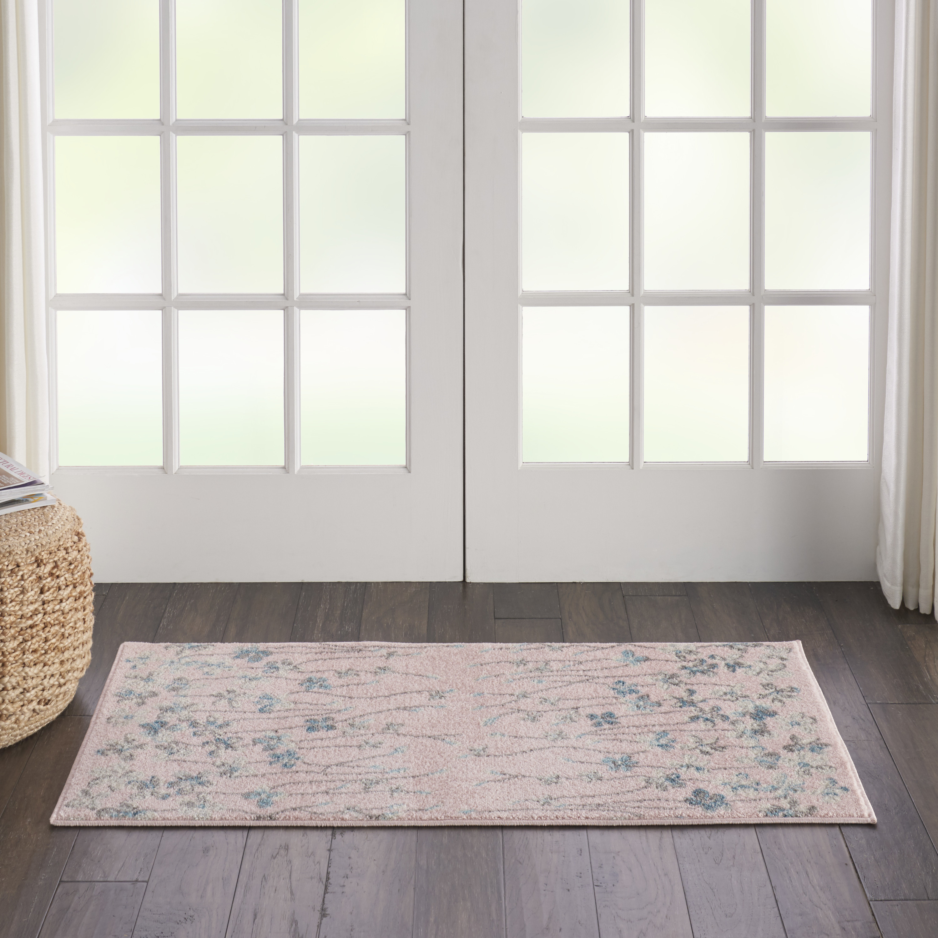 Nourison Tranquil 2' X 4' Pink Contemporary Indoor Rug