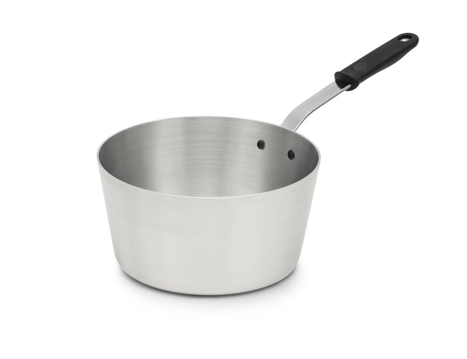 7-quart Wear-Ever® tapered aluminum saucepan with natural finish and silicone handle