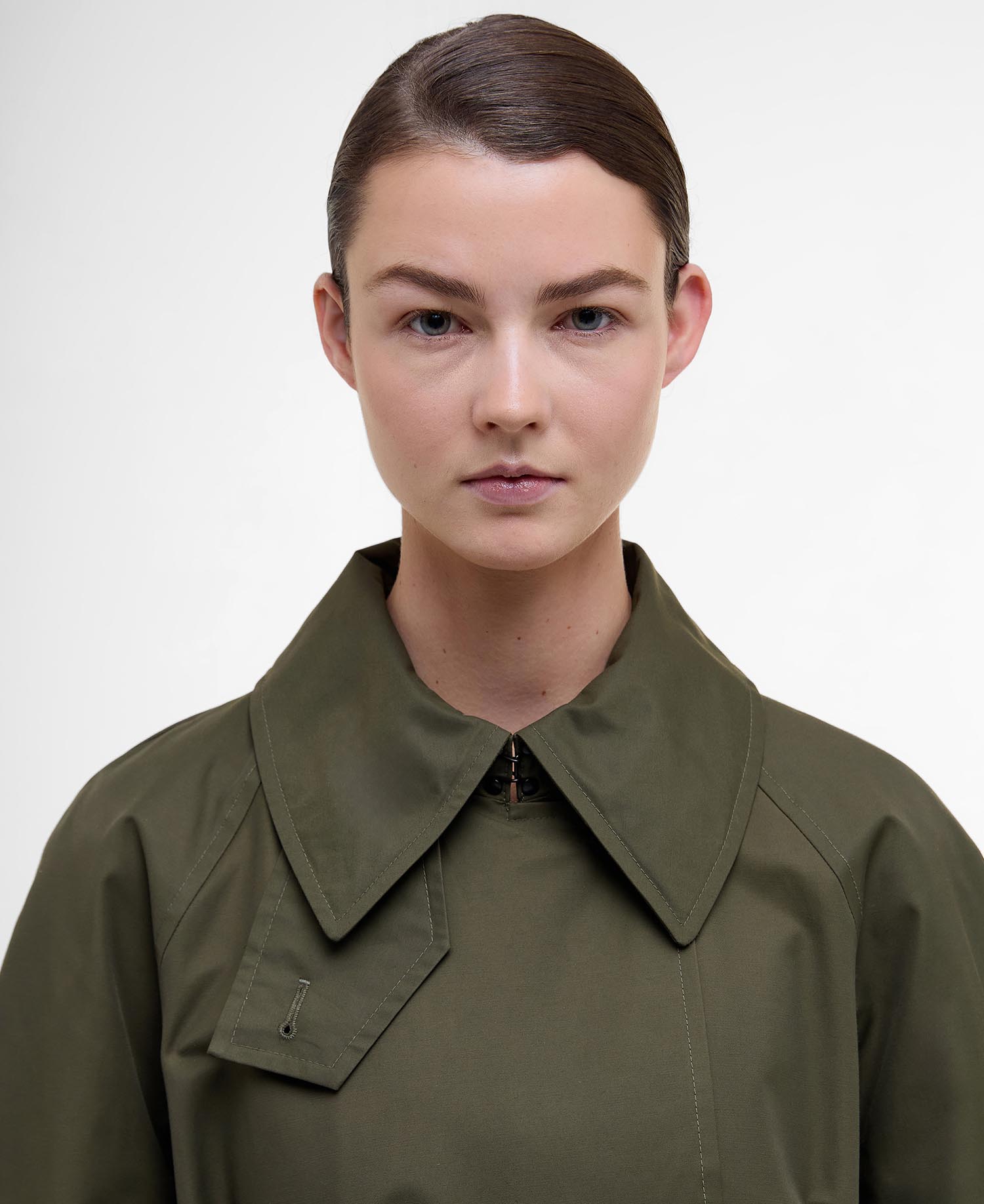 Barbour The Edit by Alexa Trenchcoat Harley Showerproof image number 4